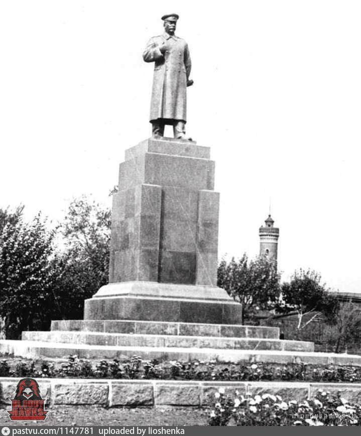 Памятник Сталину В Волгограде Фото
