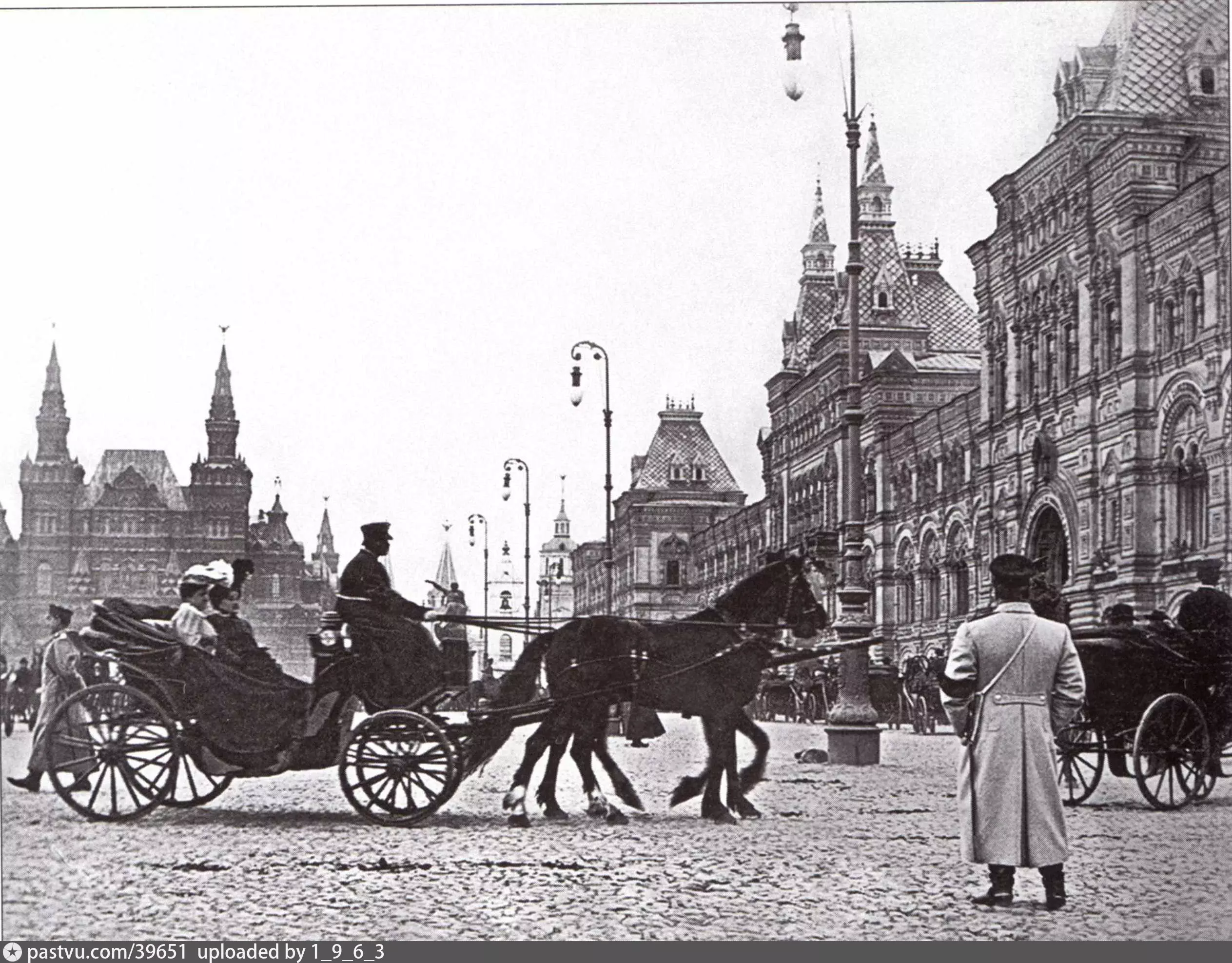 Начало хх в получило название. Москва конец 19 века. Красная площадь Москва 19 век. Москва 19-20 века. Красная площадь Москва 20 век.
