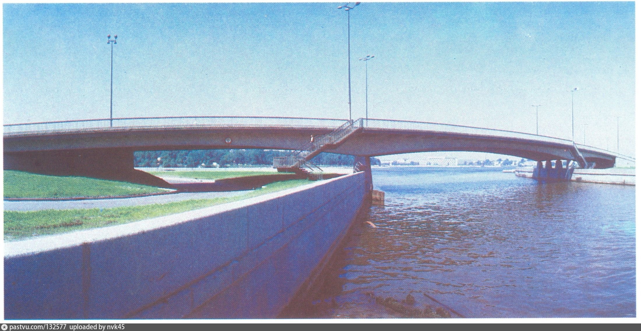 малоохтинский мост