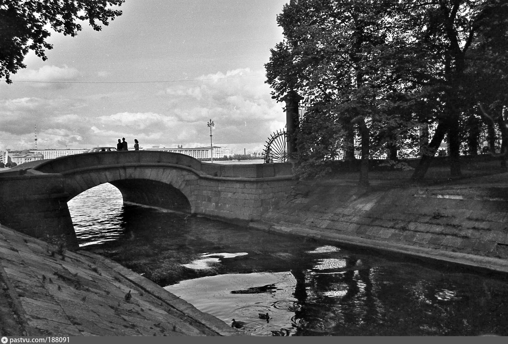 Лебяжья канавка санкт петербург