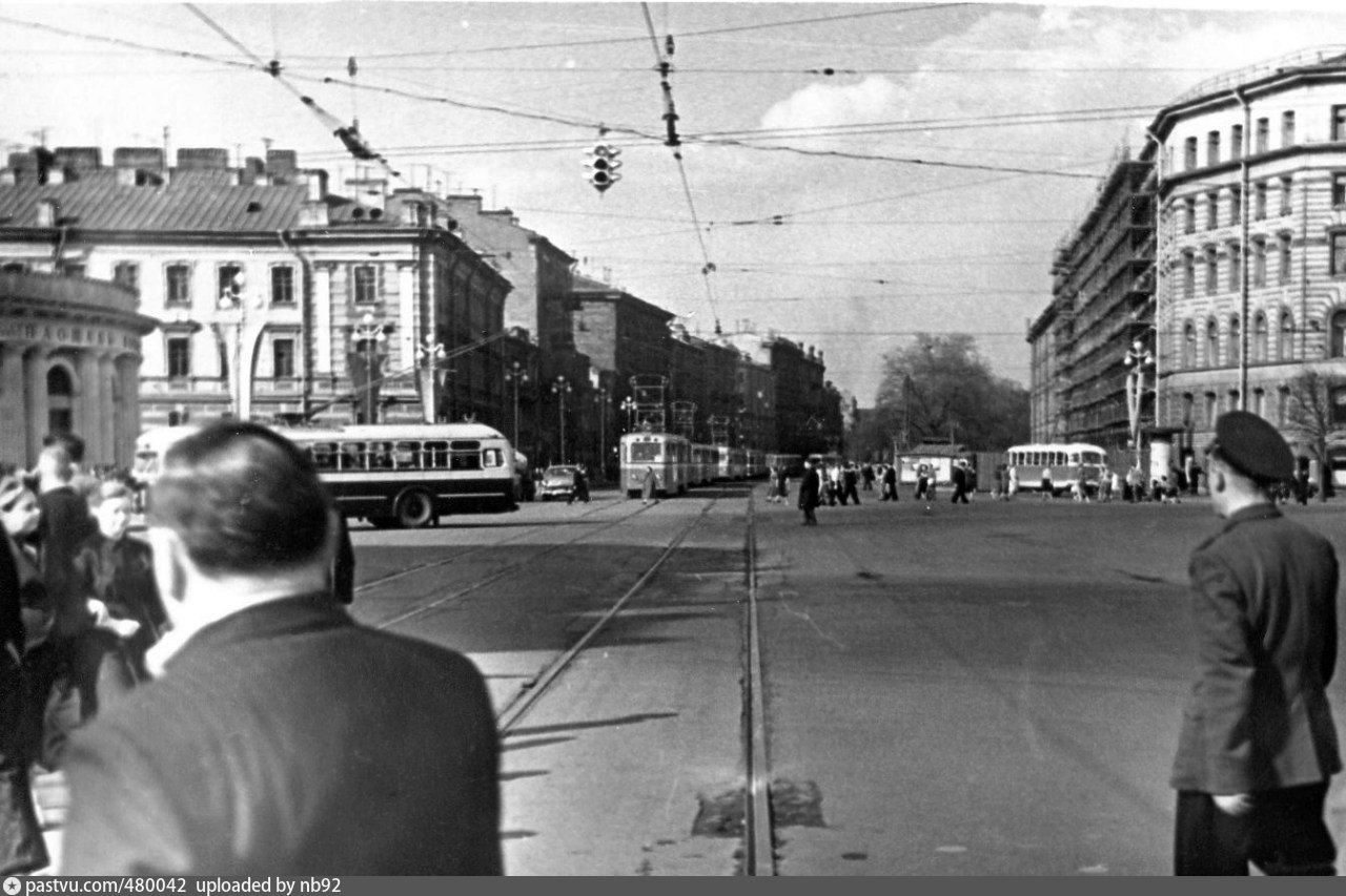 Мо лиговка ямская. Лиговский проспект. Ленинград 1985 год фото. Лиговский проспект старые фото.