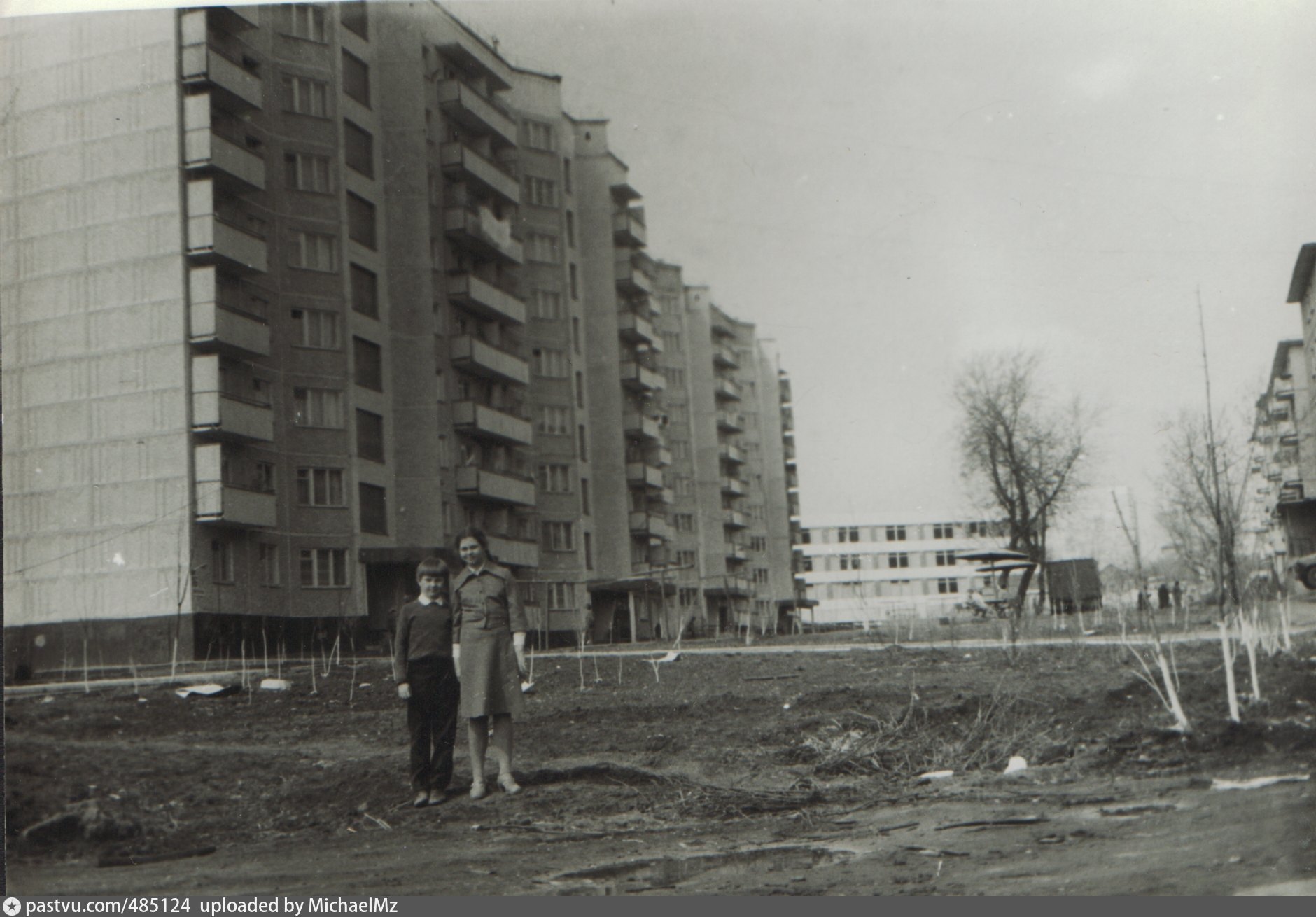 Старый микрорайон. Липецк Мичурина дом 16. Липецк, ул. Мичурина, 16а. Липецк 1982. Старые фото Липецкой улицы.