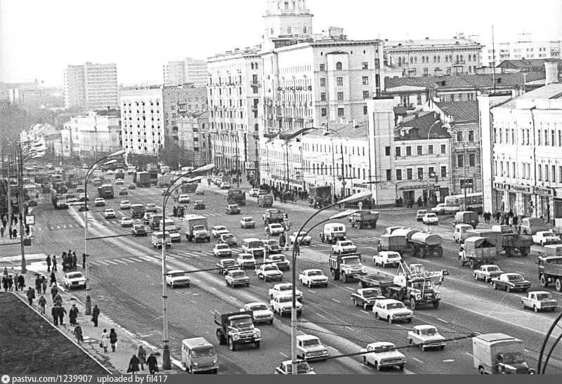 Смоленск фото на колхозной площади