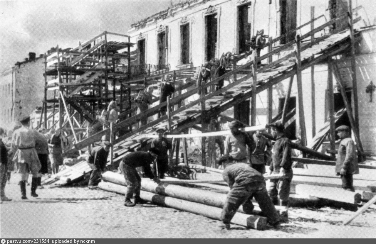 Восстановление сооружений. Бологое восстановление 1944. Мукачево 1944 восстановление железная дорога. Мукачево 1944 восстановление железная дорог.