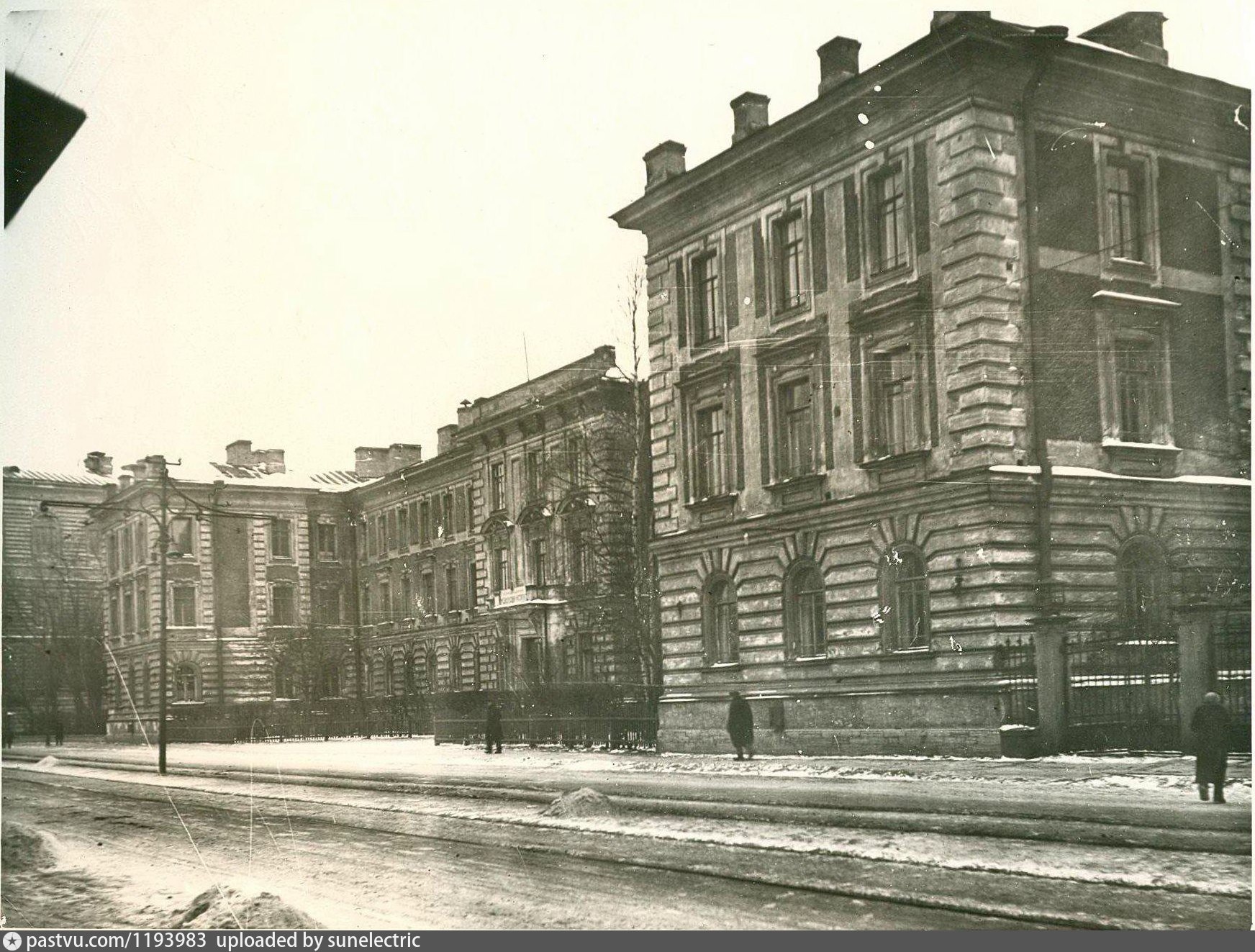 Ул льва толстого 19 хабаровск. Улица Льва Толстого Москва старые фото.