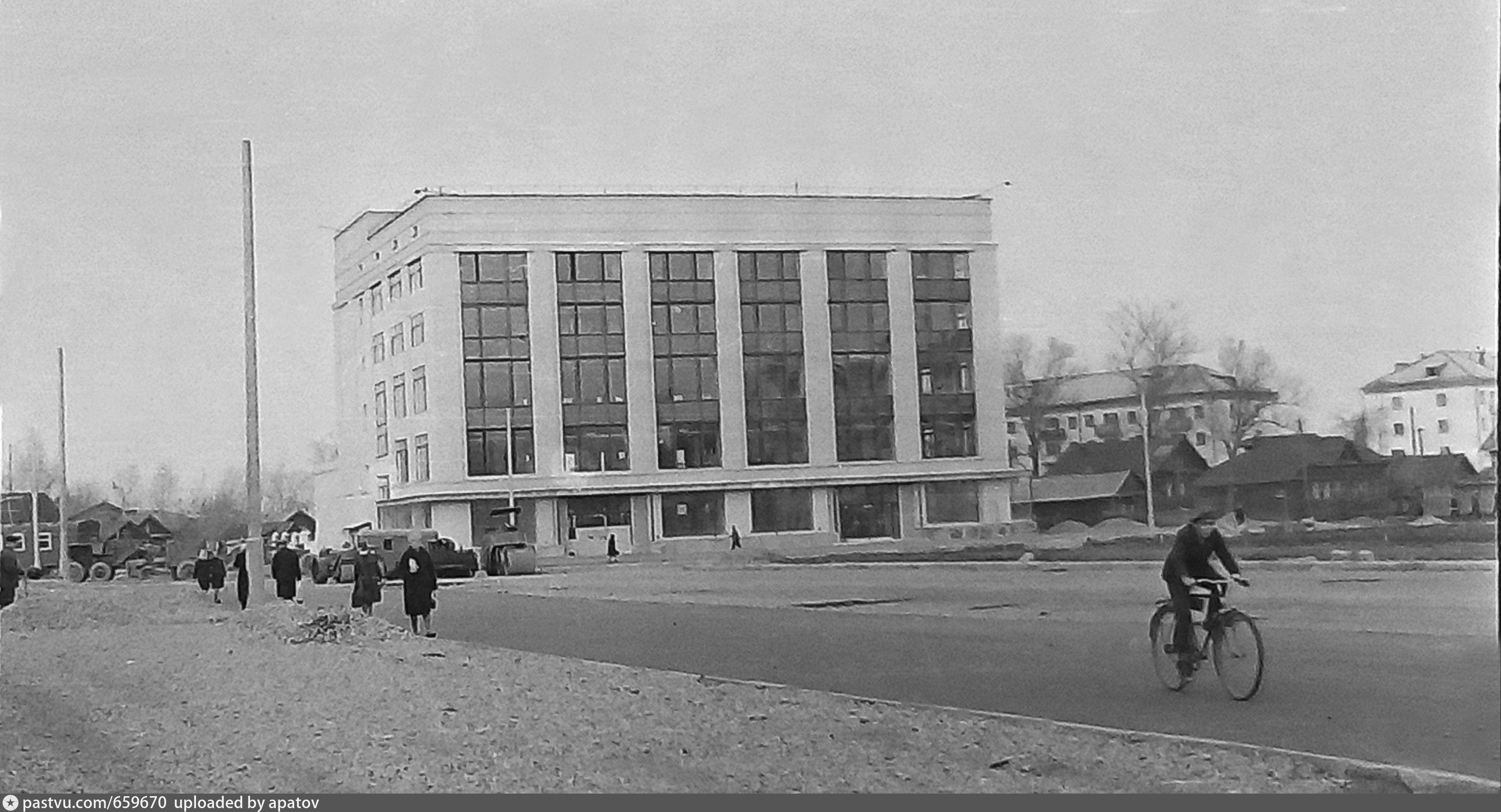 Кострома советские фото. Кострома старый универмаг. Кострома 1970 год фото. Универмаг Кострома в 1982 году. Универмаг Кострома старые фото.