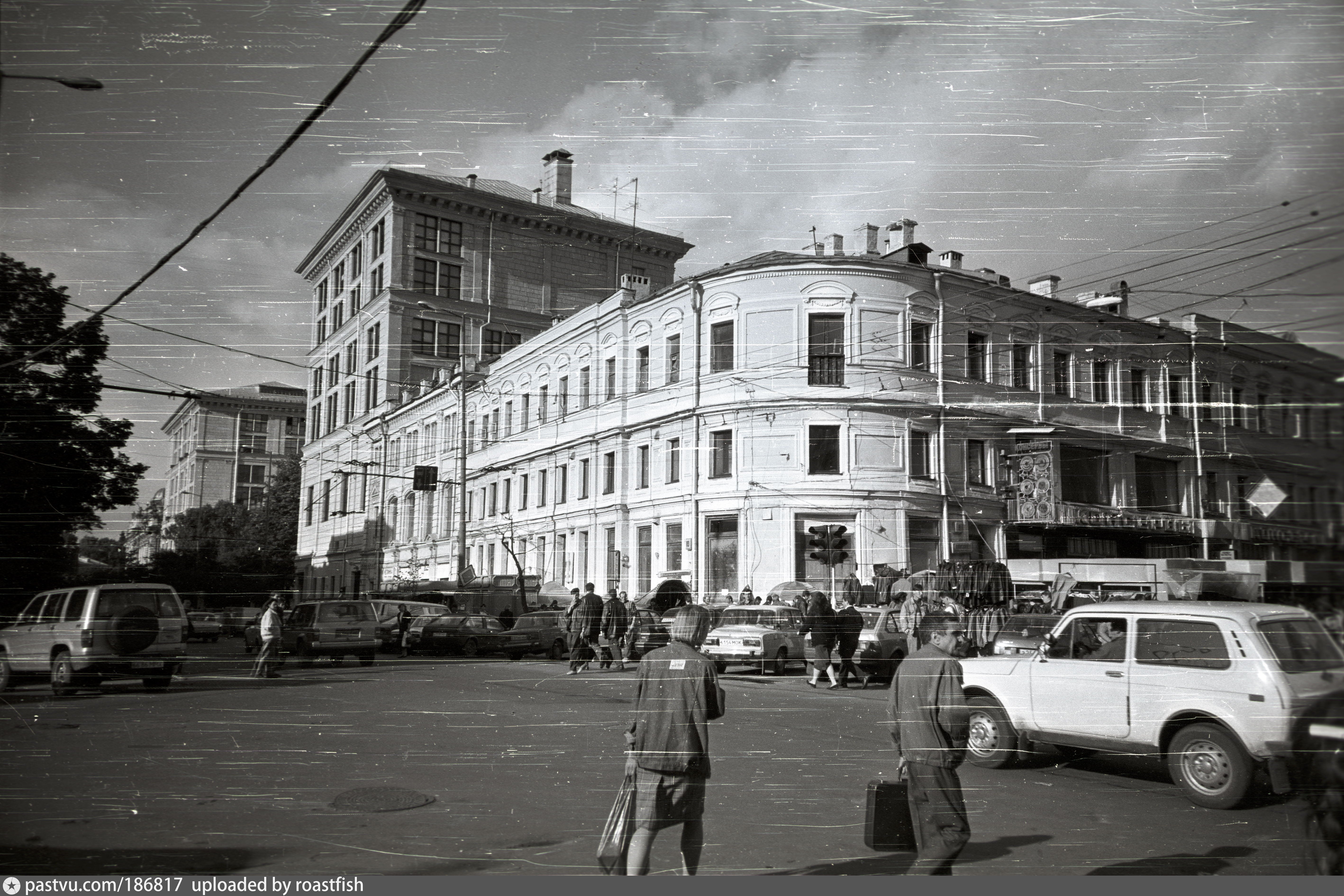 Фото 1992 года. Кузнецкий мост 1990е. Pastvu Москва 1992. Москва 1992 год. Кузнецкий мост 1992г.