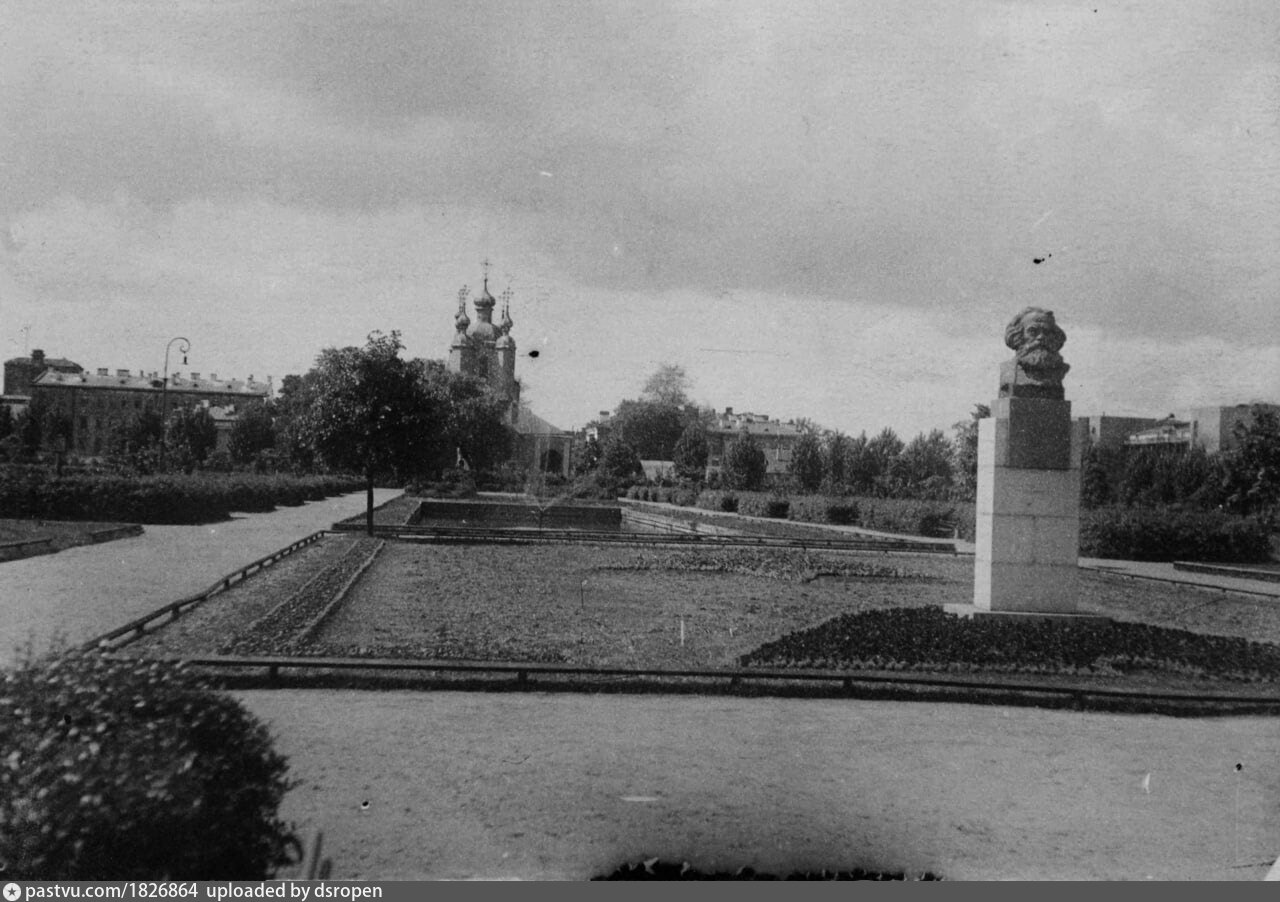 СПБ Сампсониевский собор статуя