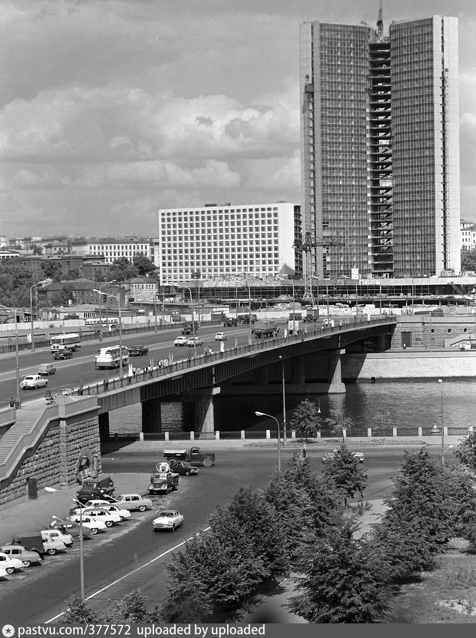 правительство москвы на новом арбате