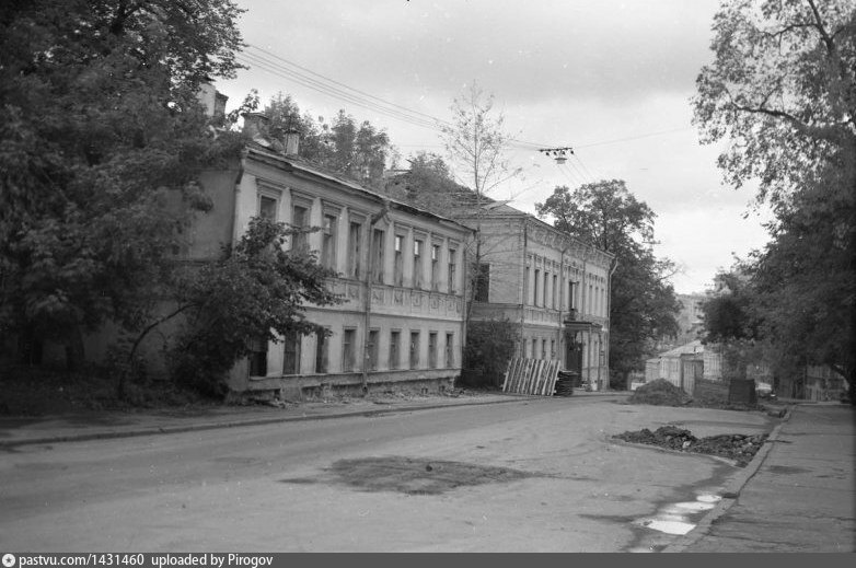 Троицкая улица Москва. История Троицкой улицы в Москве. Космовская улица в 1973 году.