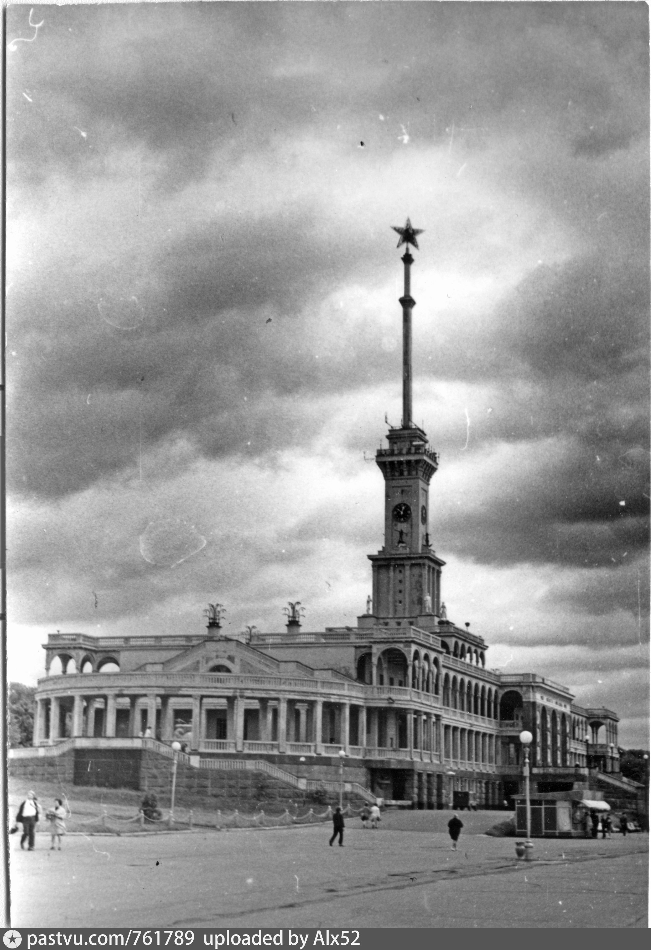 фото речного вокзала в москве старые