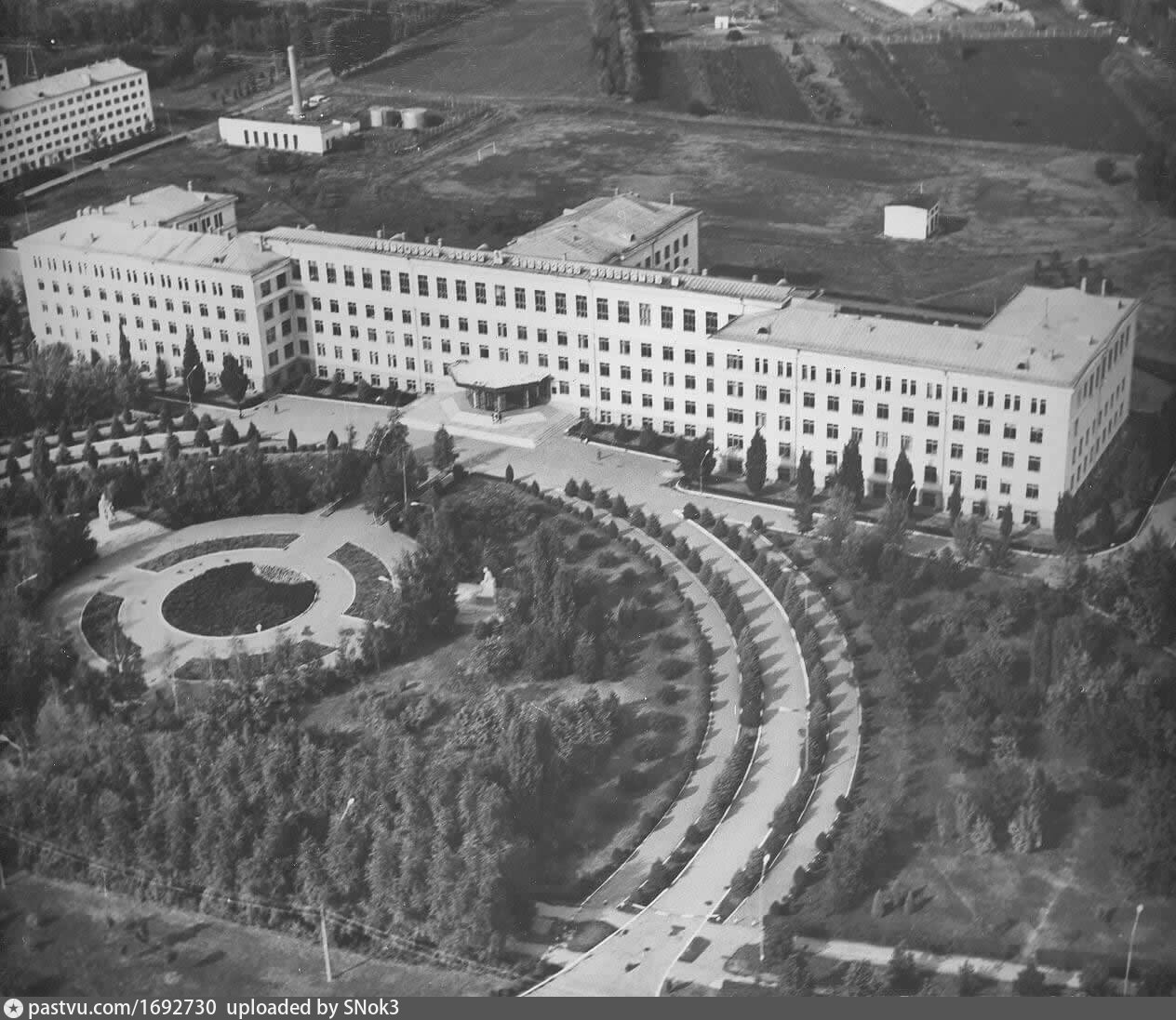 Сельхоз институт. 100 Лет КУБГАУ. Кубанский ГАУ 100 лет назад. Памятники сельхоз института Краснодар. 100 Лет Сельхозинститут Симферополь.