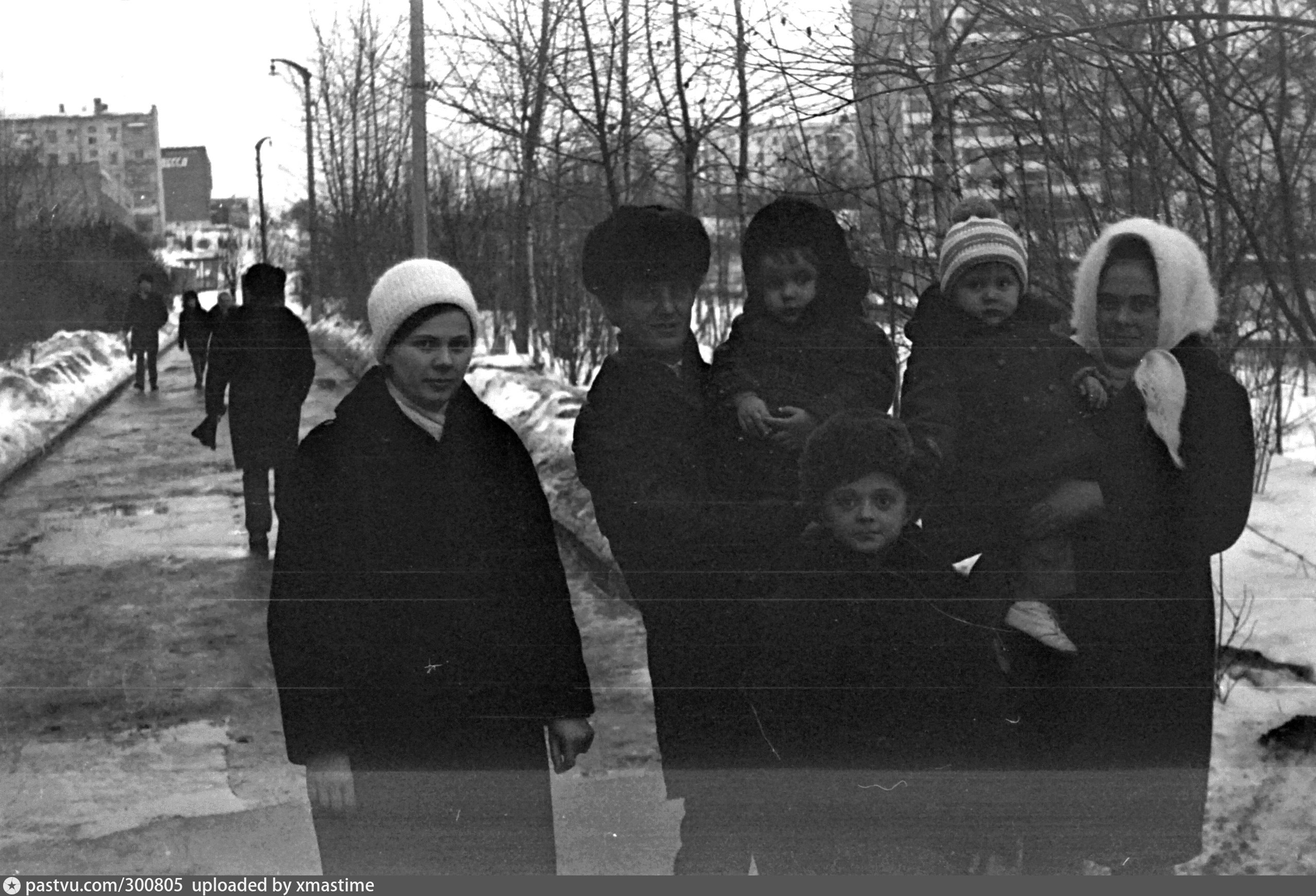 Каховка зюзино. Улица Каховка фото 1986 год. Старое фото Зюзино в Москве. Улица Каховка фото 70 годы. Улица Каховка архивные фото.