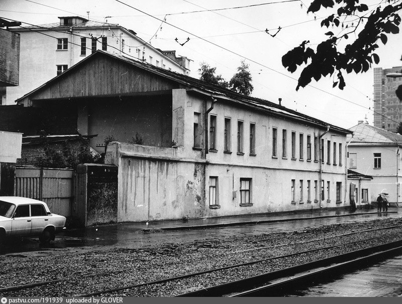 Бауманская улица москва. Немецкая Слобода Бауманская. Бауманская улица 1990. Бауманская улица 57 немецкая Слобода. Вторая Бауманская улица.