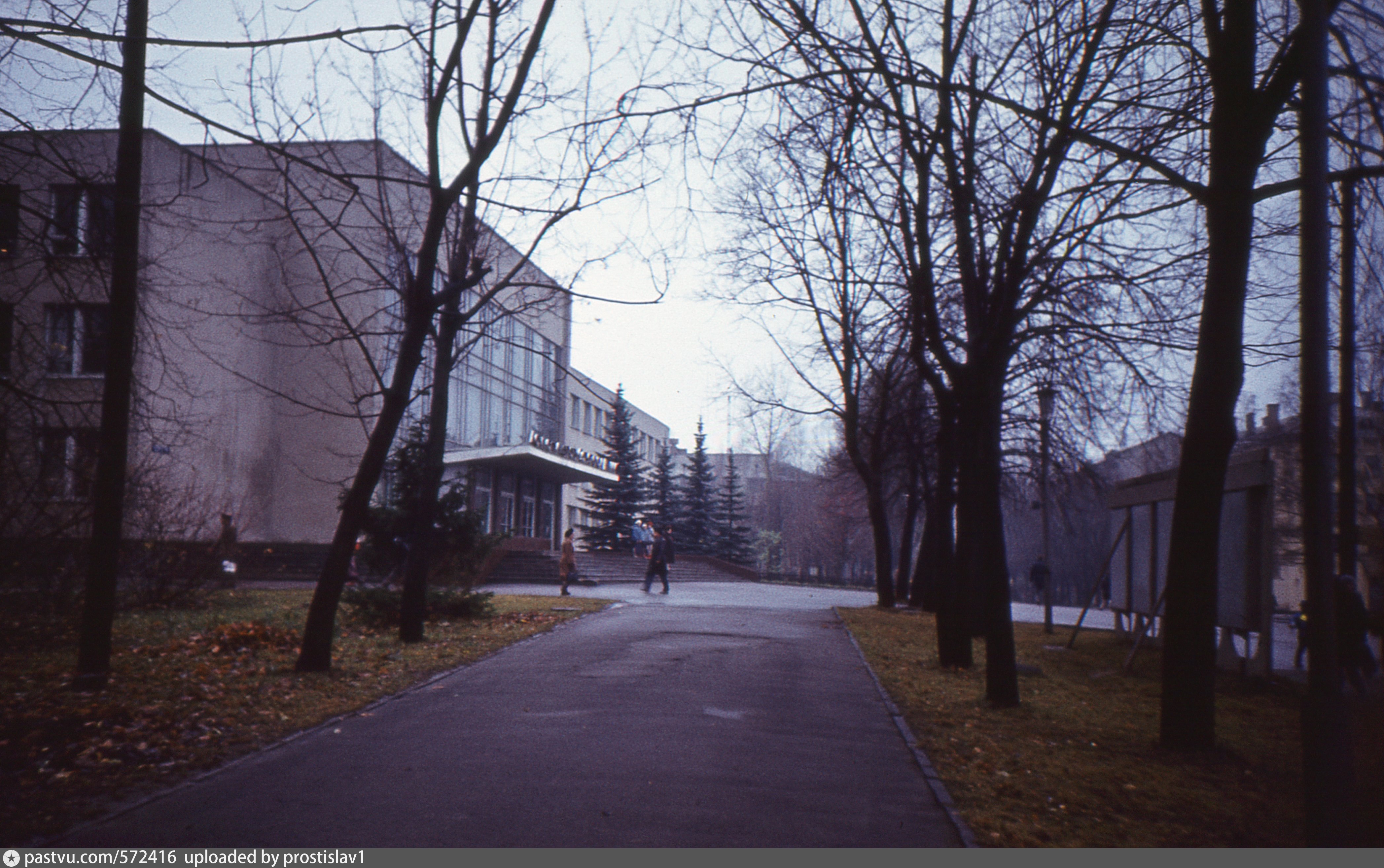 концертный зал губернский смоленск. культурно-досуговый центр губернский смоленск. дом офицеров смоленск. военный госпиталь смоленск здание. дом офицеров смоленск.