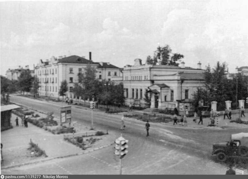 Год города семей. Семипалатинск ул Ленина. Семипалатинск городок Юность. Семипалатинск ул Кирова. Семипалатинск ул Ленина 49.