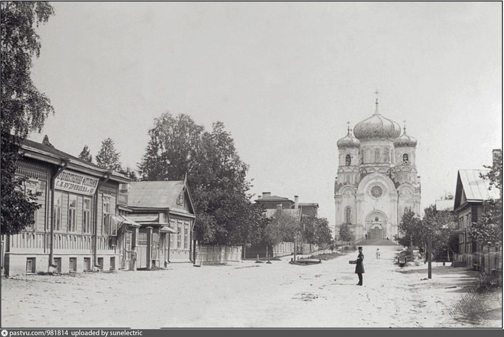 Фото в гатчине на соборной