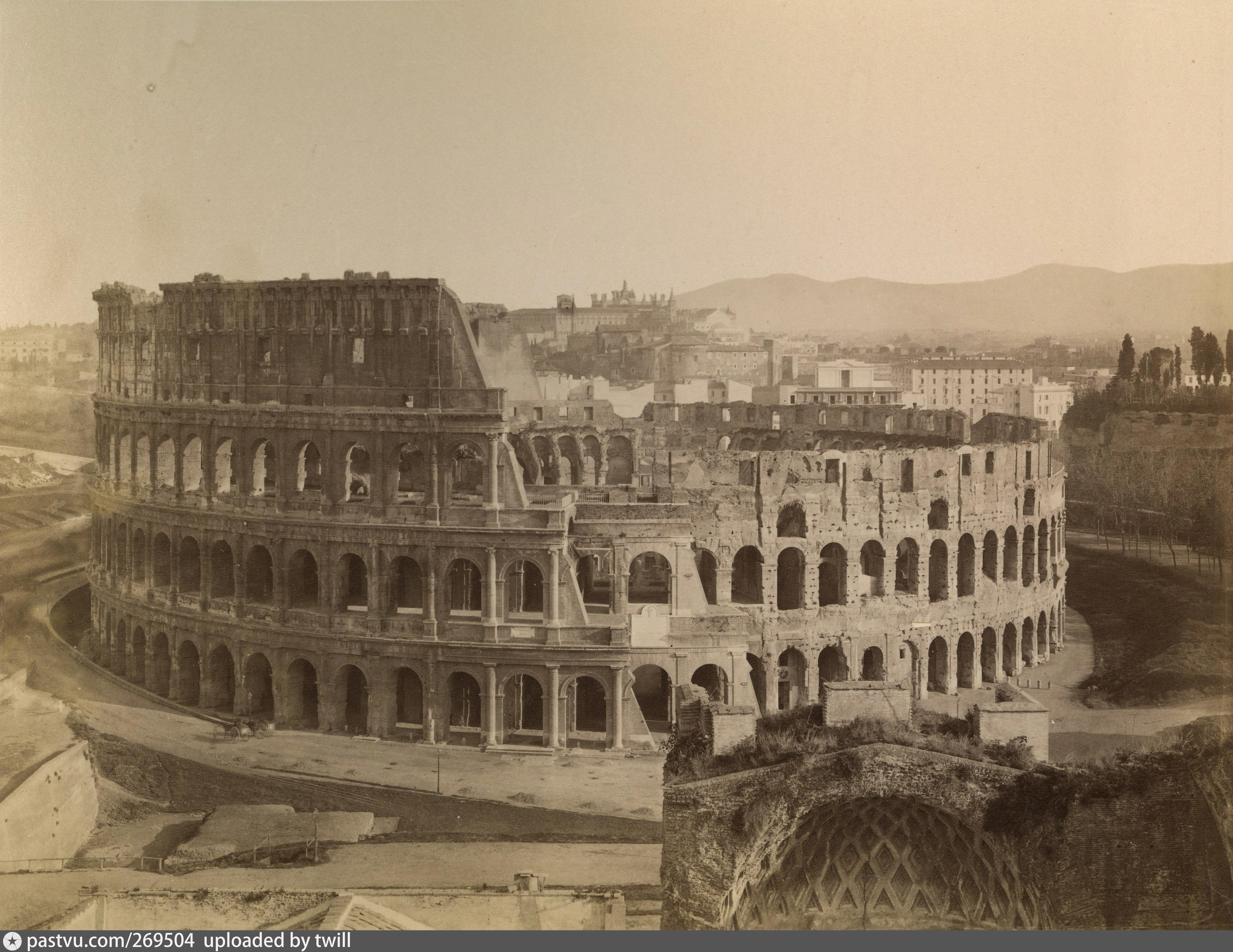 Первый колизей. Колизей 19 век. Рим Колизей 19 века. Откопали Колизей в Италии. Колизей древний амфитеатр век.