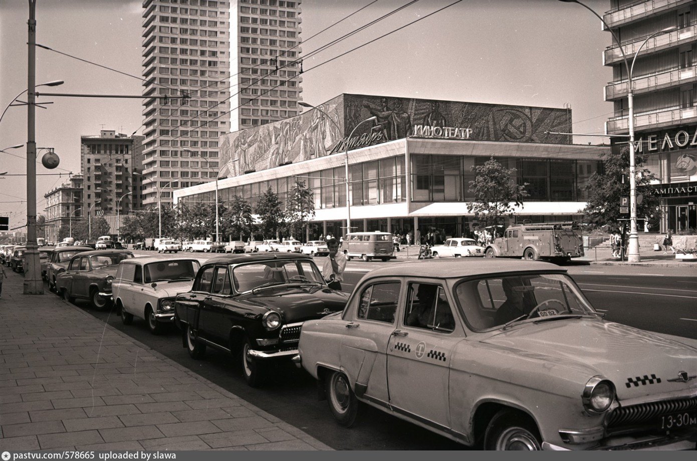 Проспекты москвы ссср. Новый Арбат 1973. Проспект Калинина Москва СССР. Проспект Калинина Посохин. Новый Арбат Москва 1980.