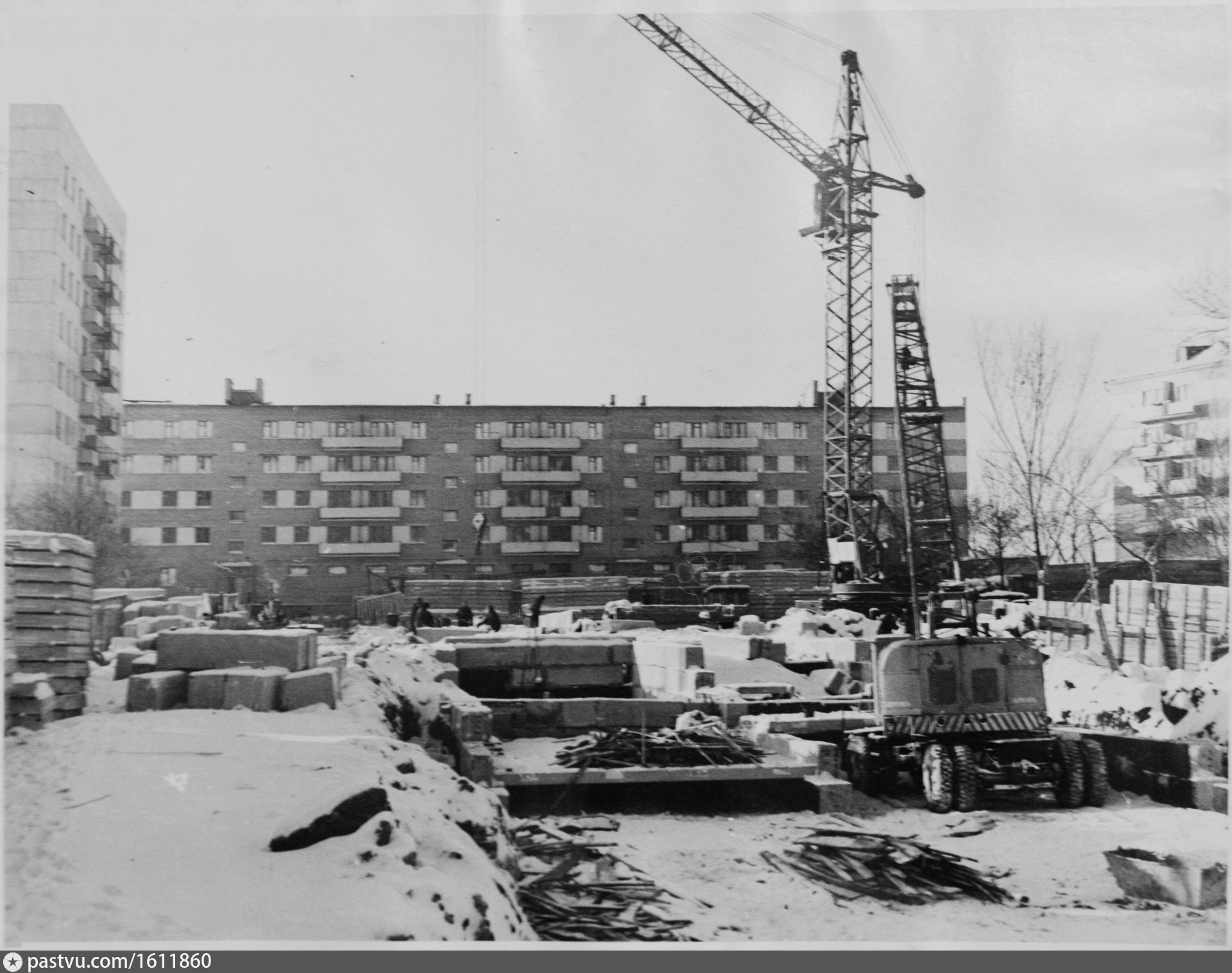 Строительство 1974. Завод Колющенко в годы Великой Отечественной войны. Фотографии завод Колющенко. Завод Колющенко Челябинск старые фото. 7 ЧГРЭС завод им Колющенко.