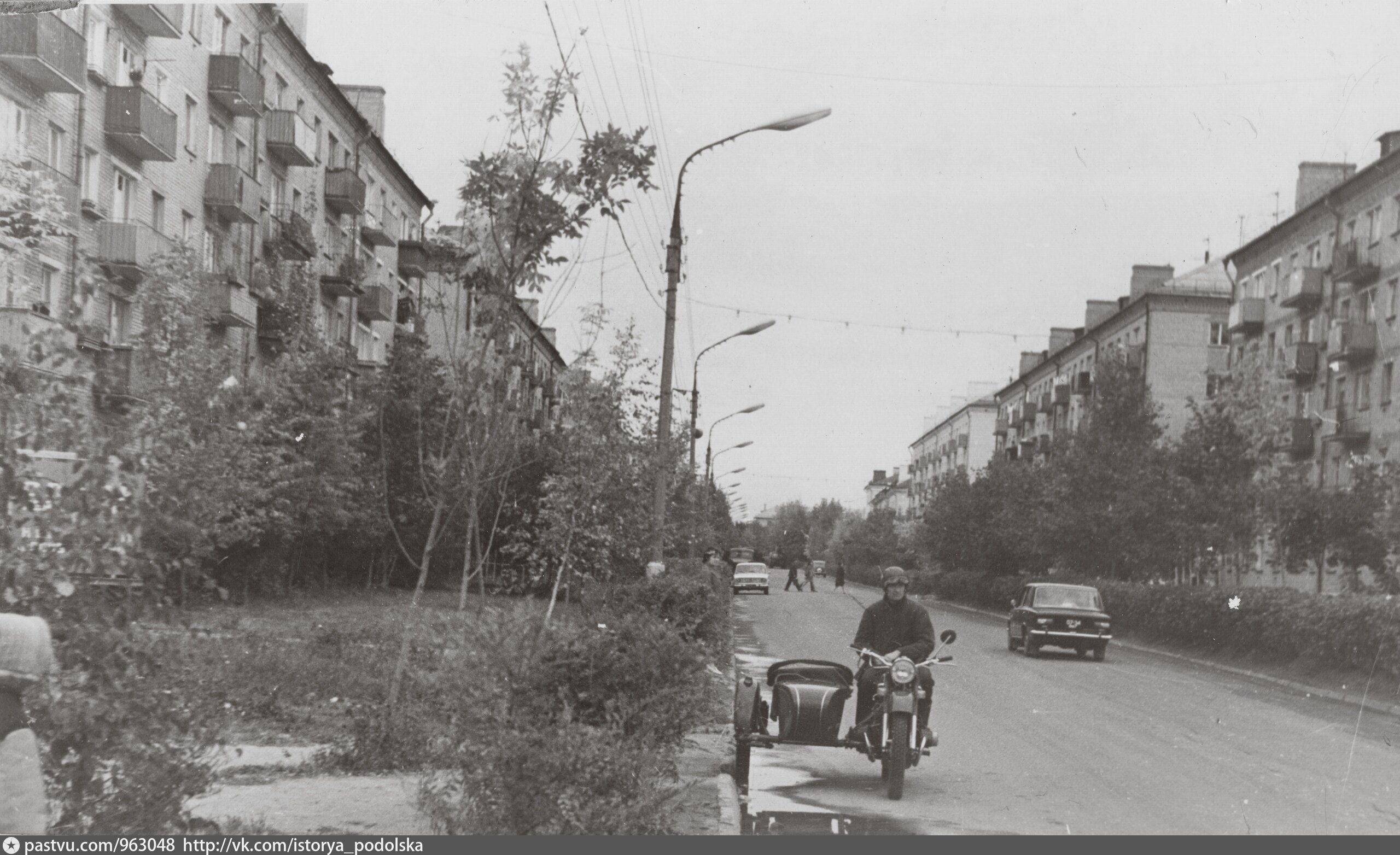 Проспект 70 лет. Ухта проспект Ленина 1952. Ухта проспект Ленина дорога 1952. Проспект Ленина Ухта история. Дубнинская улица дом 24 1970 год.