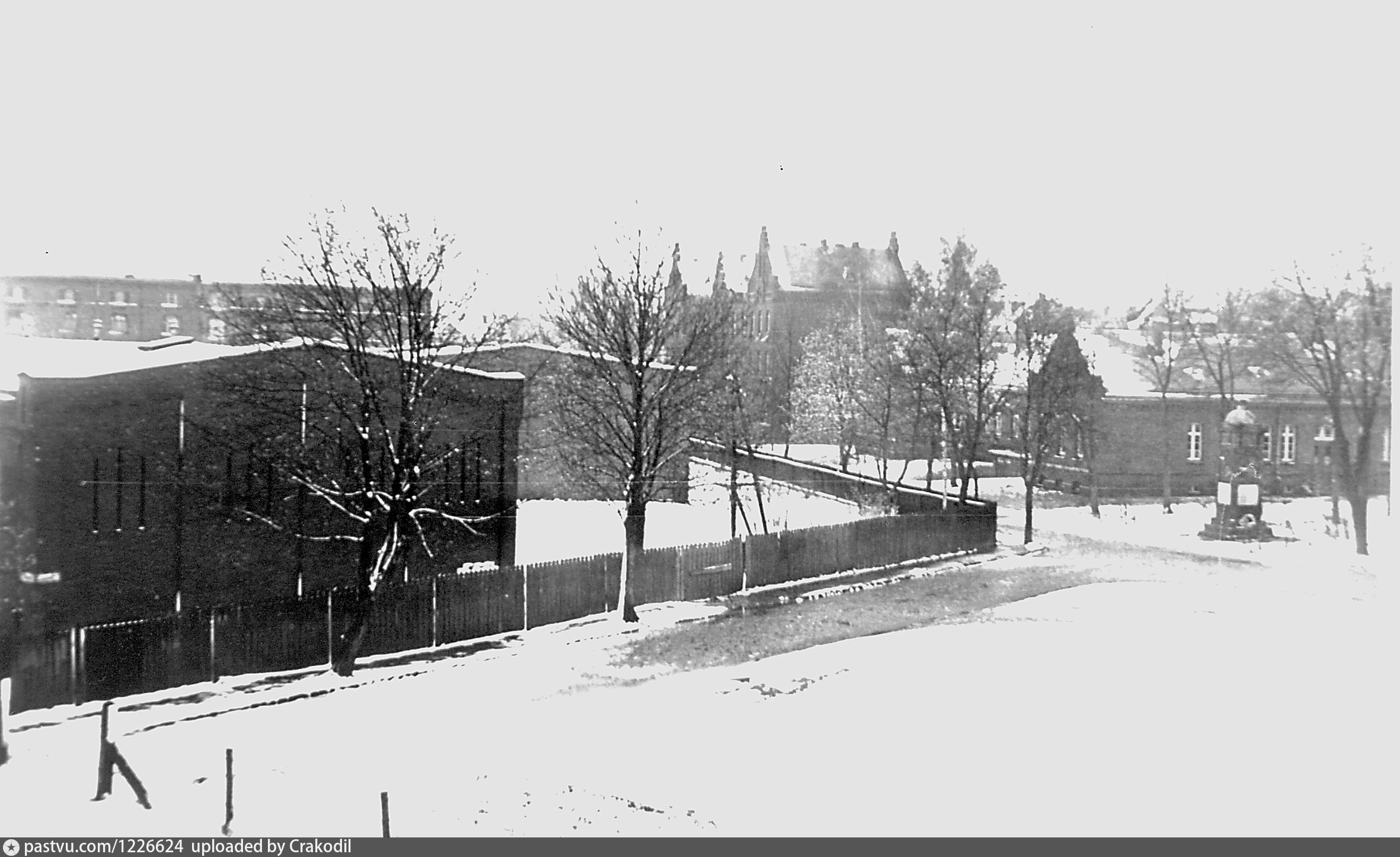 неммерсдорфский инцидент 1944. гумбиннен довоенный видео. неммерсдорфский инцидент 1944. немецкие беженцы в восточной пруссии 1945. Sd kfz251 уничтоженый в берлине.