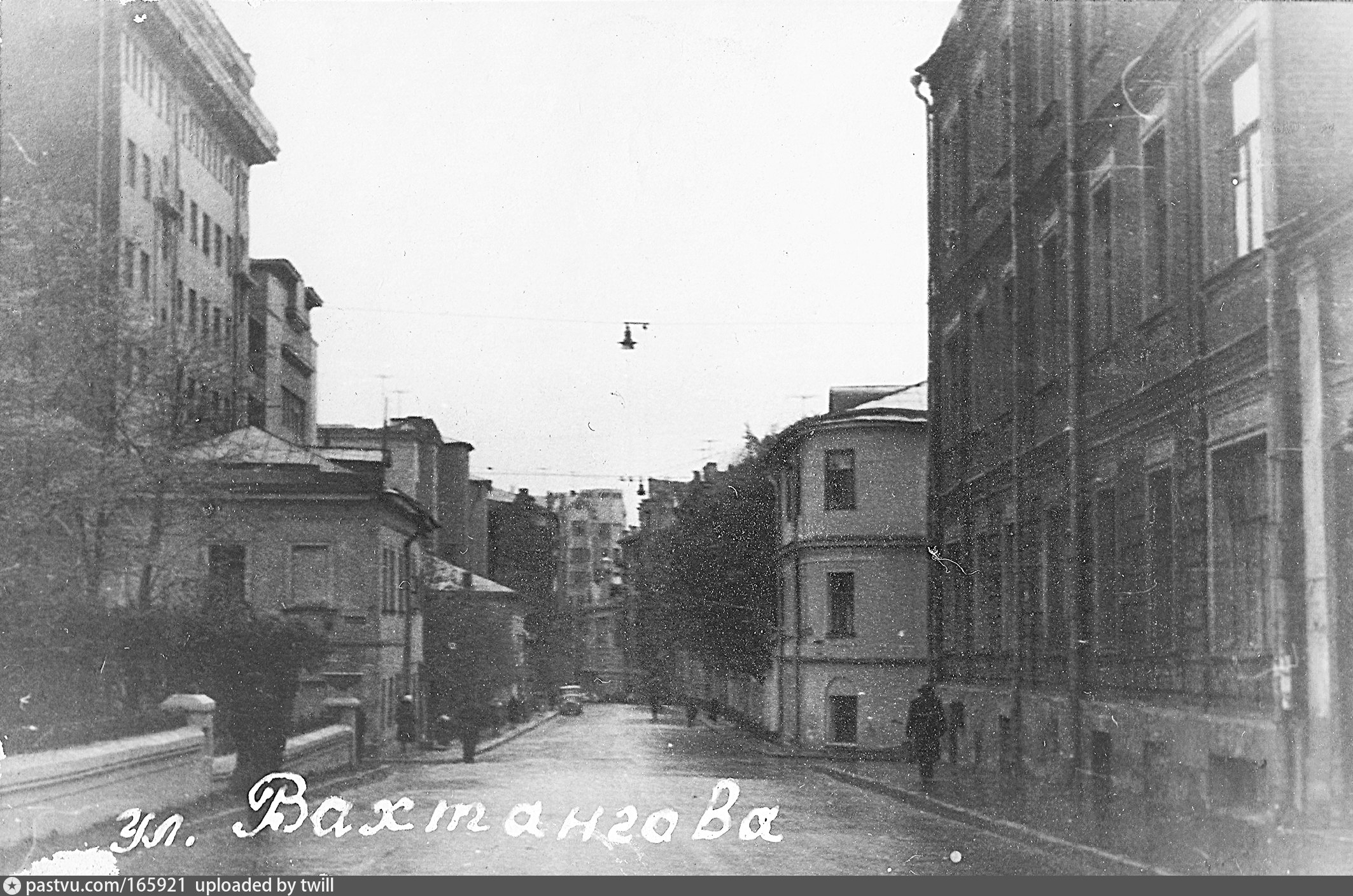 Улица вахтангова