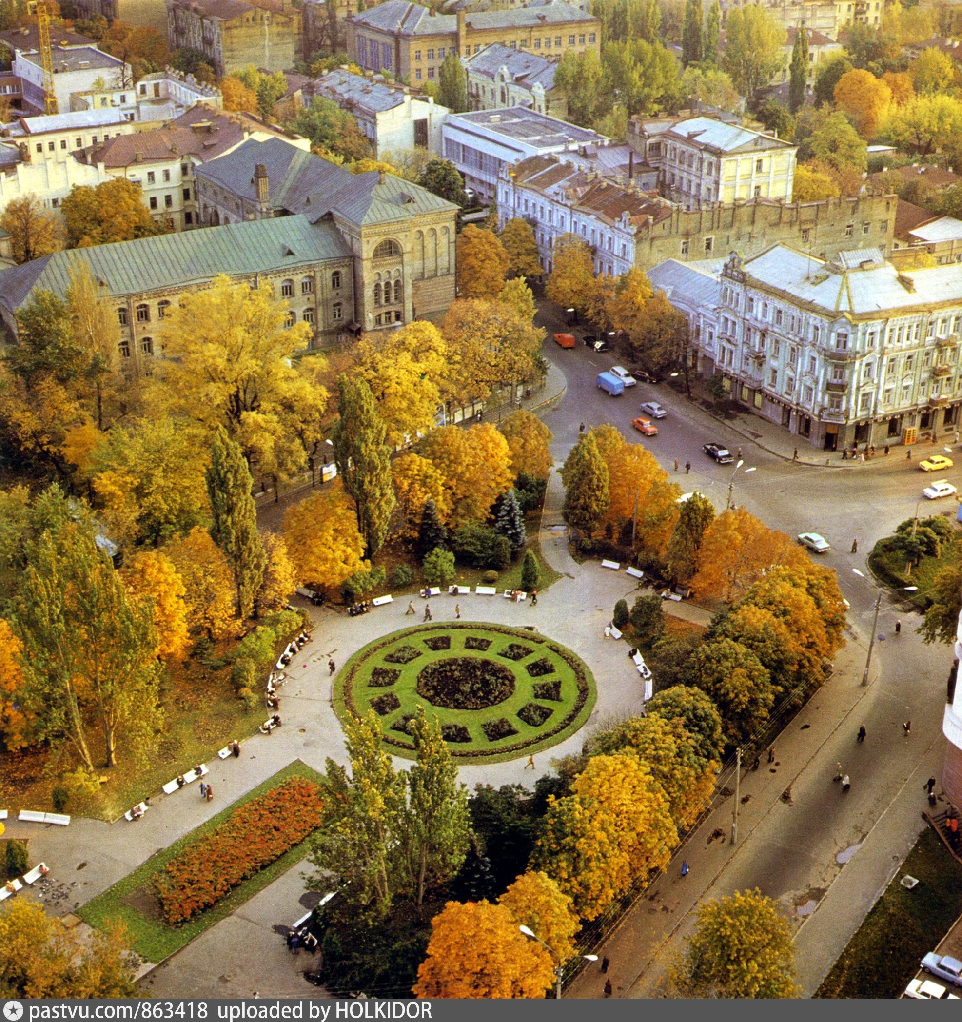 Киевское территория. Львовская площадь Киев. Киев 1982 год. Сквер «Львовский» (ул. Львовская, 44); Красноярск. Киев Львовская площадь фонтан.