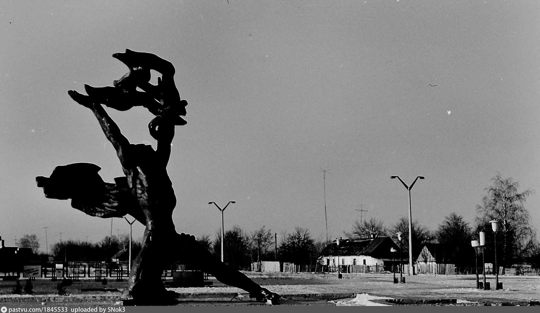 Прометей люберцы. Прометей Припять до аварии. Памятник Прометею в Припяти. Кинотеатр Прометей Припять до аварии. Прометей Луганск.