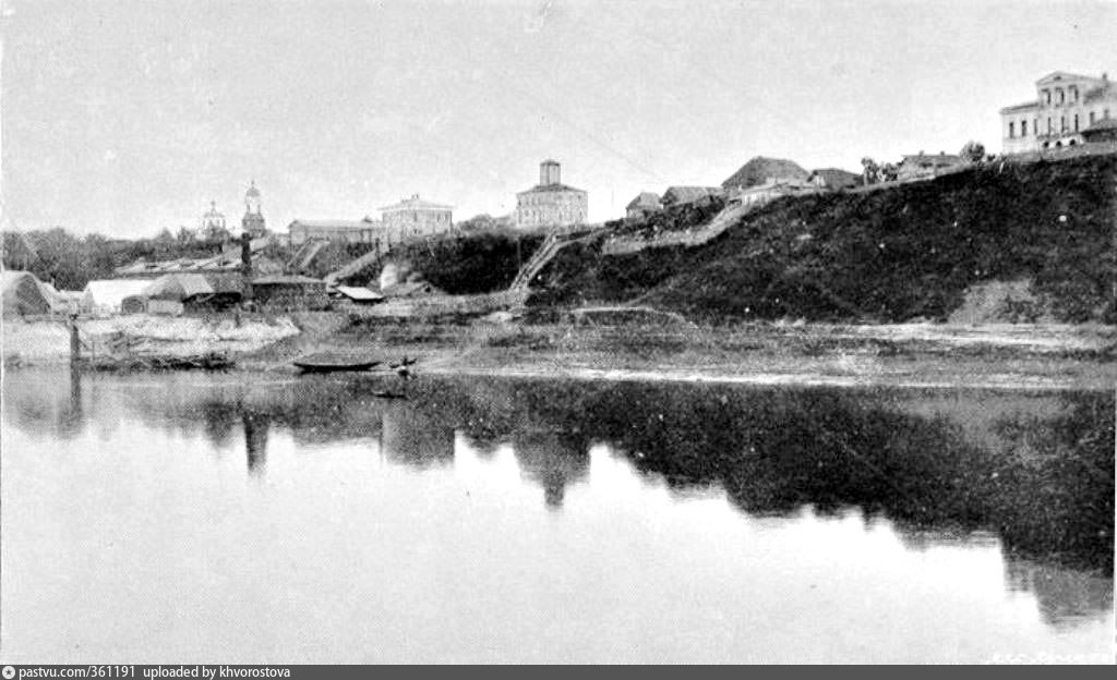 Левый берег история. Река тура 16 век. Река тура старые фото. Старые фото реки тура Тюмень. Тобольск вид на левый берег.