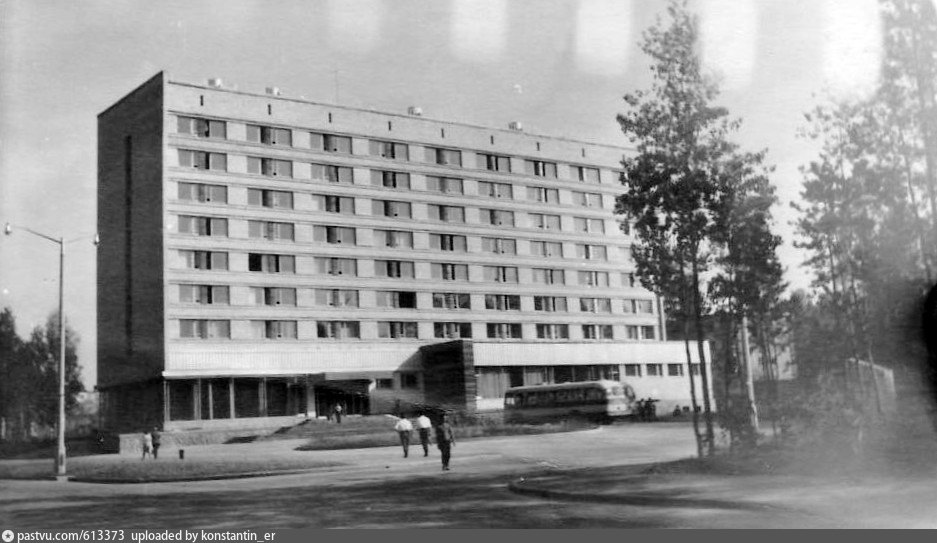 Советские академгородки. Новосибирский Академгородок 1965. Гостиница Академгородок Новосибирск. Академгородок пляж 1960. Новосибирск 1980-х Академгородок.