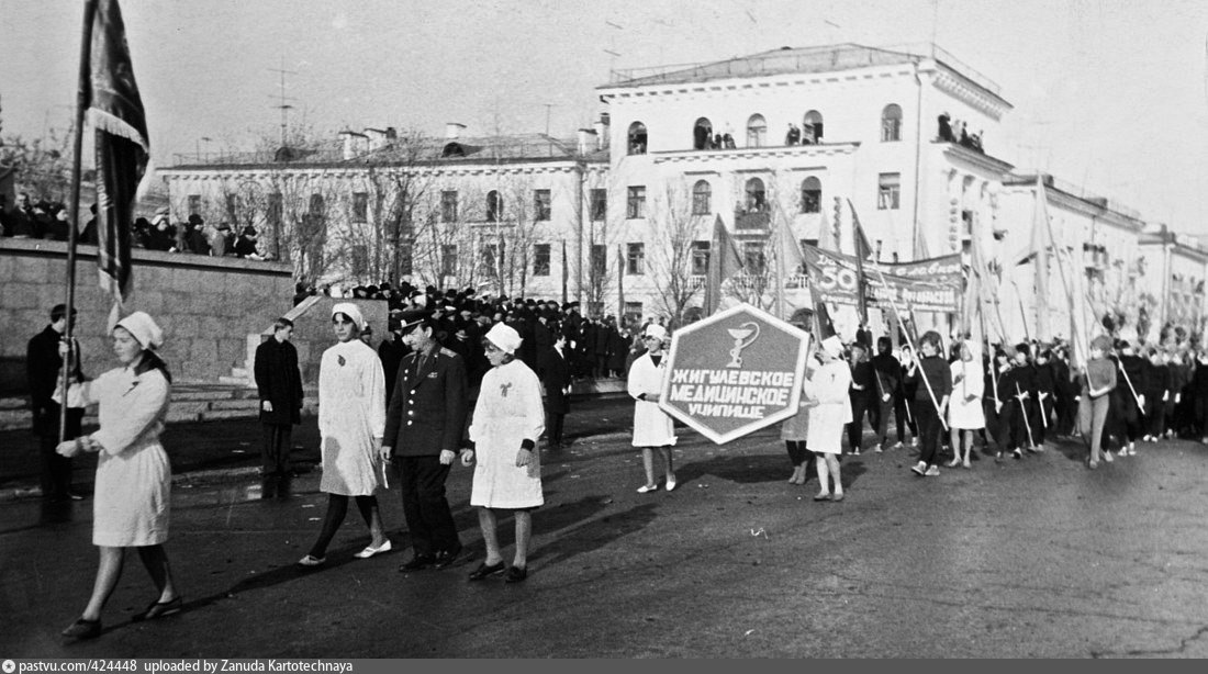 В каком году октябрьская. Празднование 50-летия Октябрьской революции. 50 Летие Октябрьской революции. Демонстрация 1 мая Тольятти СССР. 50 Лет Октябрьской революции 1967-празднование.