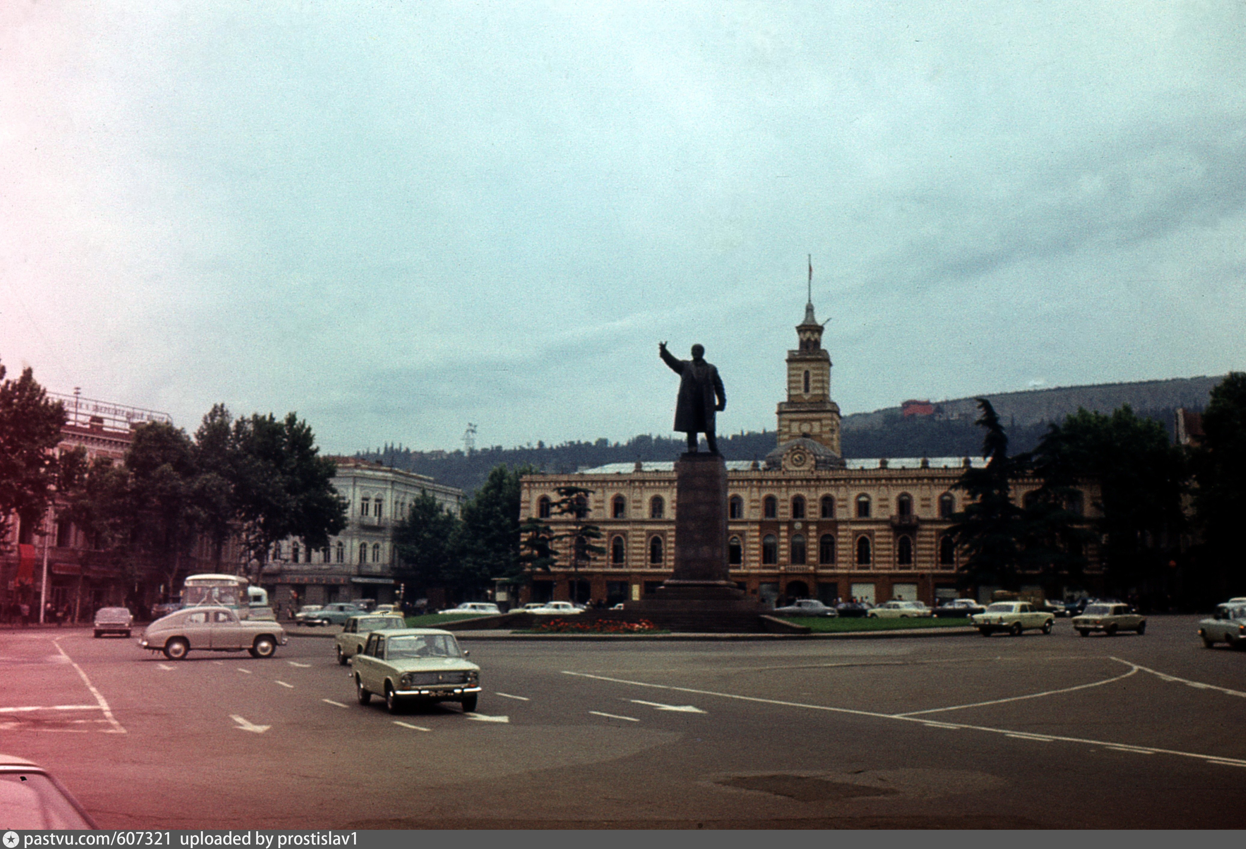 площадь свободы тбилиси