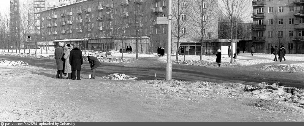 Дер брагино. Ярославль Брагино 90-е годы. Брагино улица Урицкого. Ярославль район Брагино ул Урицкого. Улица Урицкого Люберцы 1970 год.