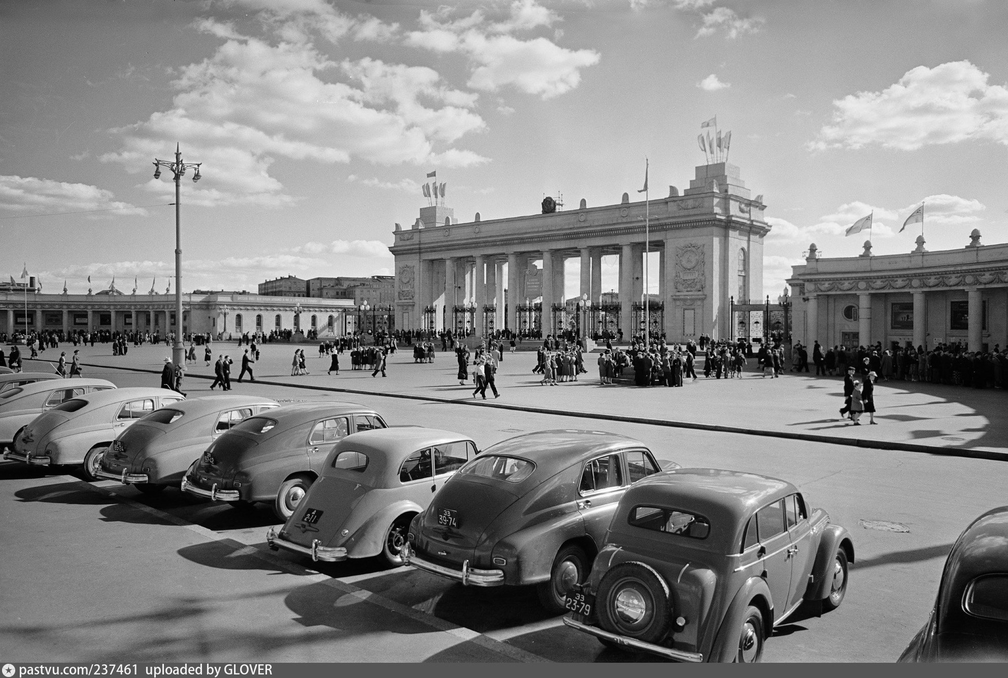 Фото 40 г. Парк Горького 1950-е Москва. Парк Горького Москва 1950. Парк СССР 1950е. Парк Горького в 50-е годы.