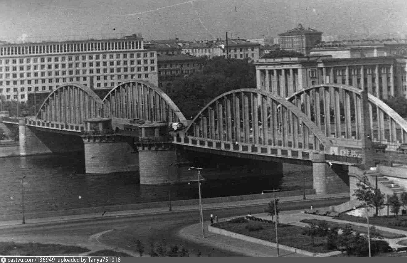 Старый мост Володарского в Санкт-Петербурге