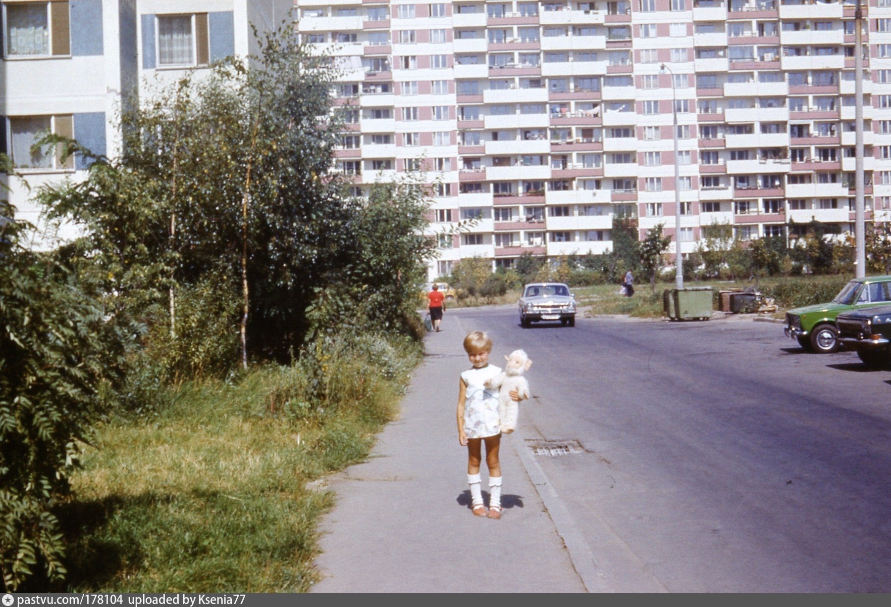 У дома проспект Вернадского 127 - Retro photos