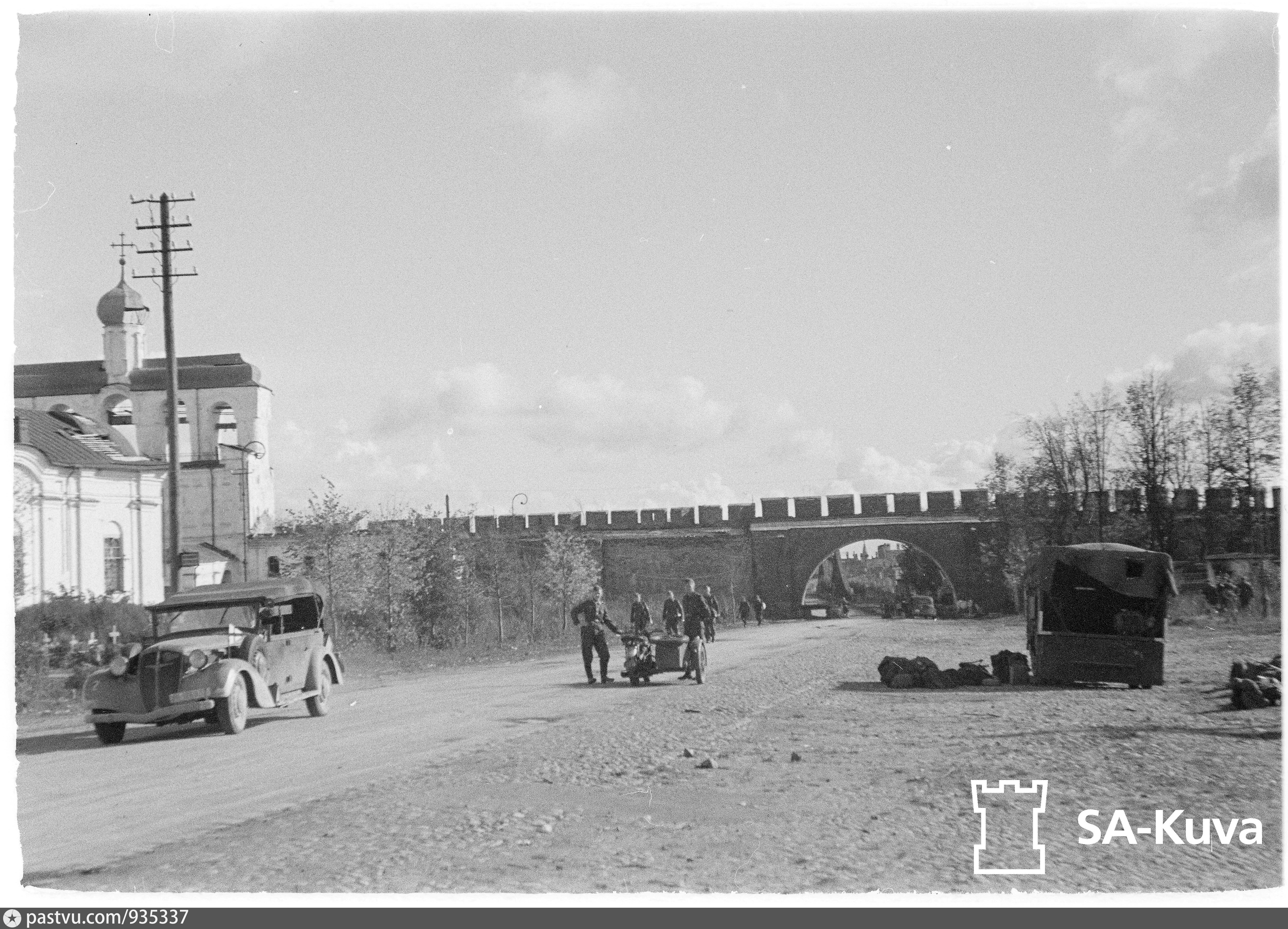 Новгород 1944 год. Великий Новгород в 1941 году. Оккупация Великого Новгорода. Великий Новгород мост 1941. Оккупация Новгорода 1941-1944.