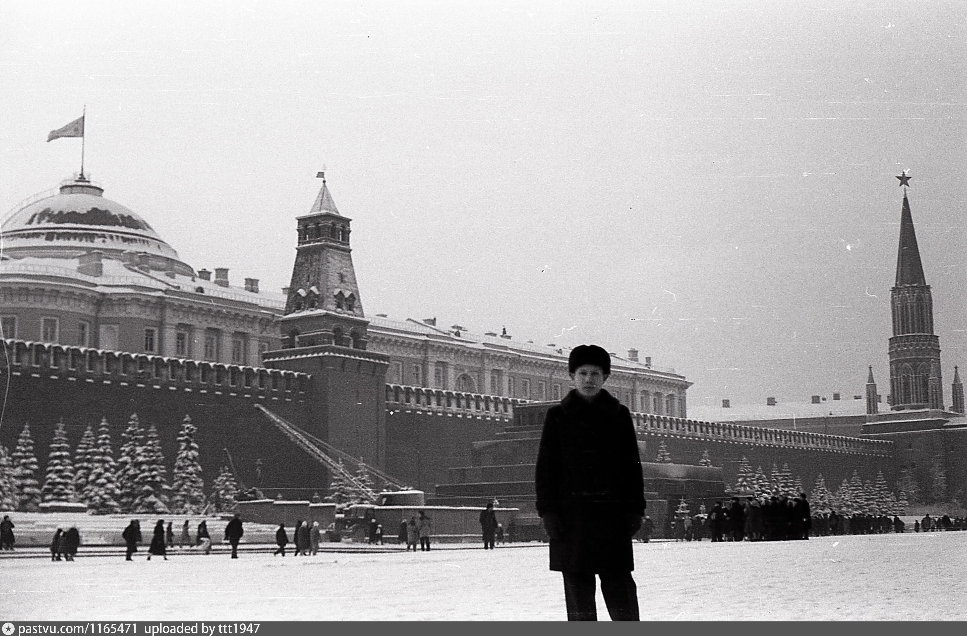 Сталин на красной площади фото