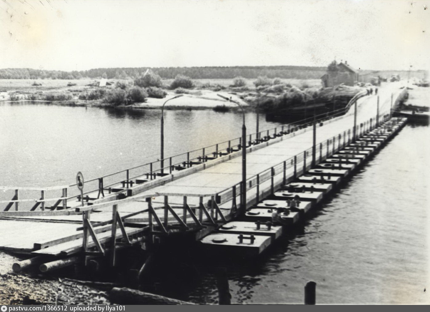 Катер андреевский. Разводной мост в коломне. Старая переправа. Наплавной автодорожный разборный мост. Паромная переправа на москве-реке 19 век.