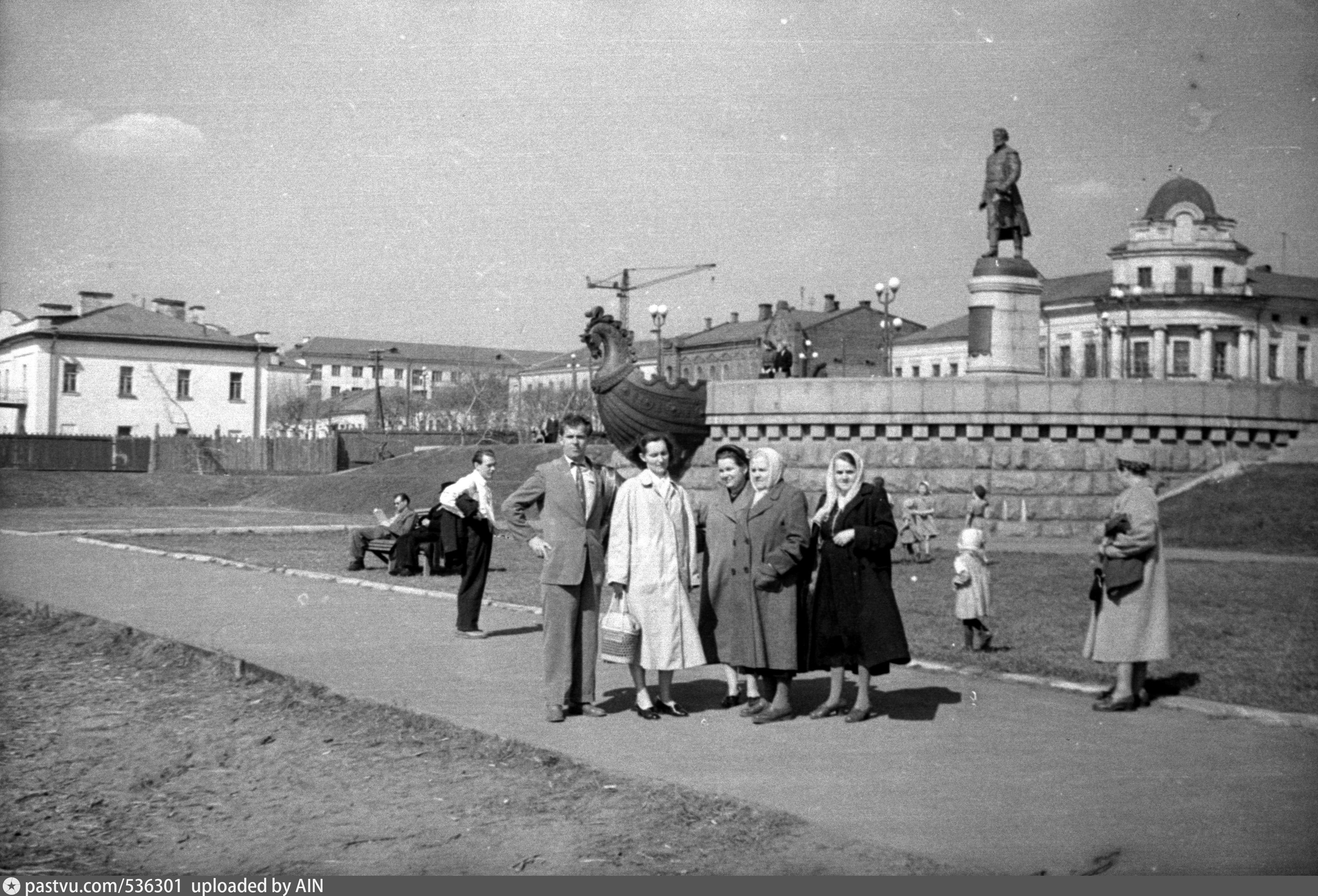 Город возник благодаря лисице в 1955 году. Тверь ностальгия. Петрозаводск 1959 год. Тверская ностальгия ВК. Тверь ностальгия ВК.