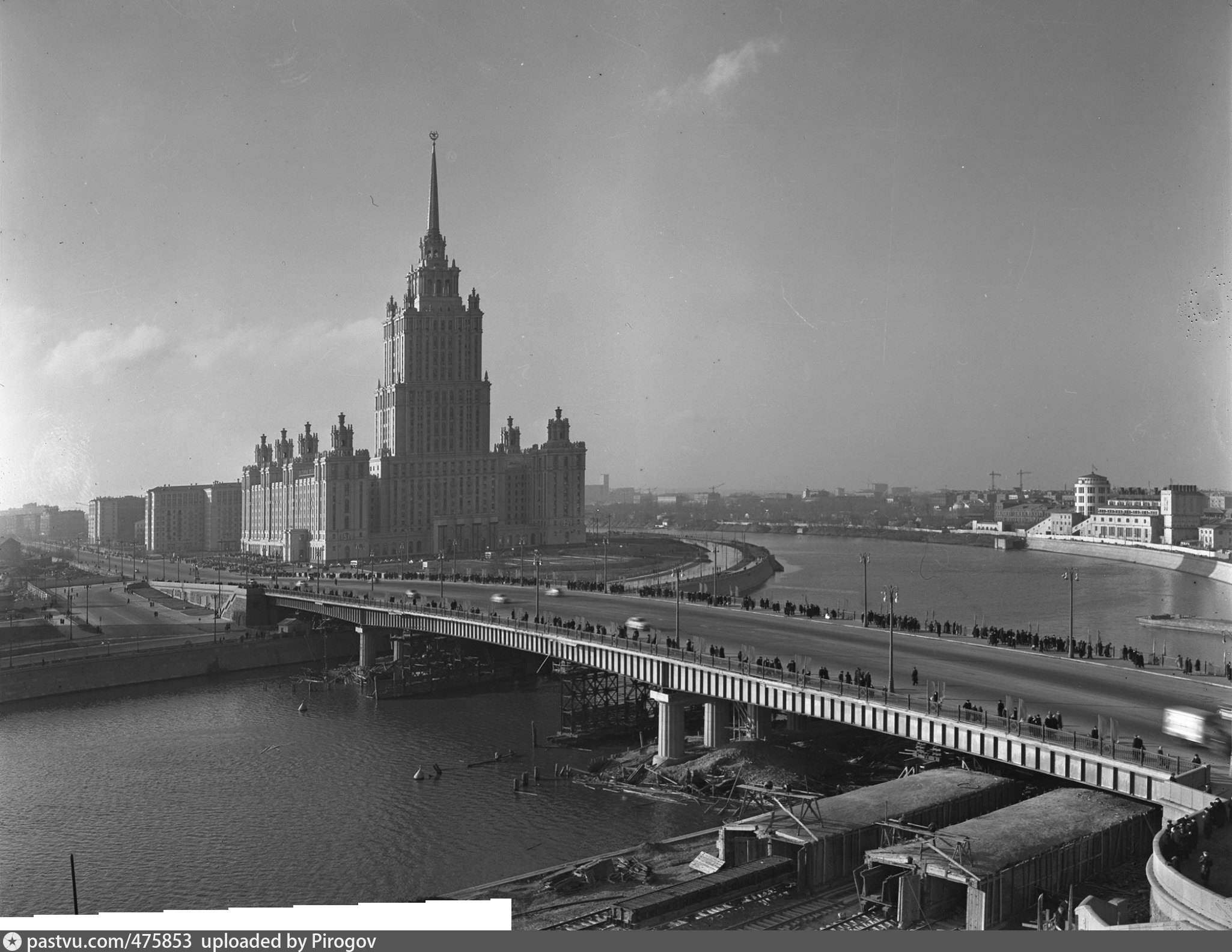 новоарбатский мост москва