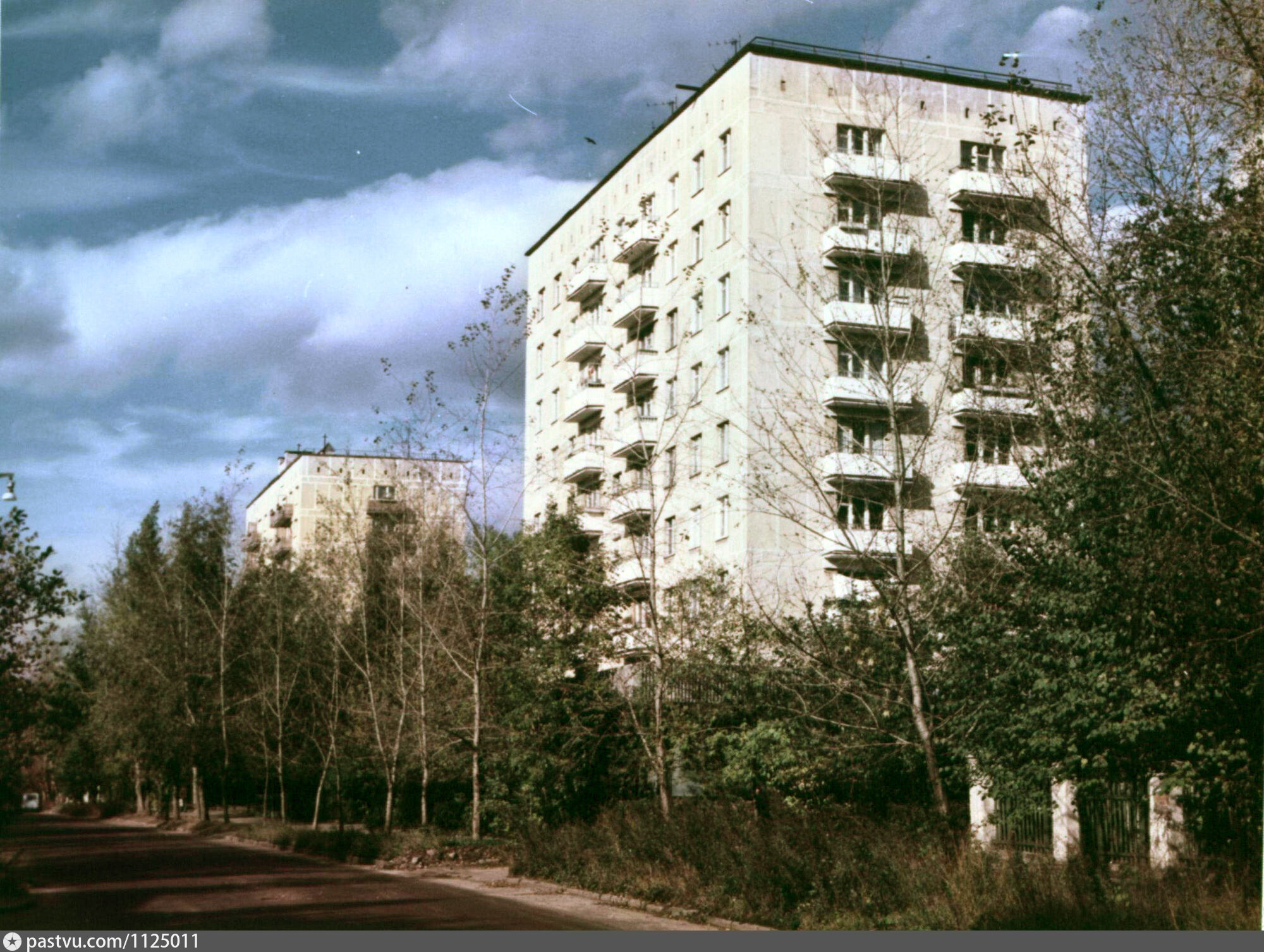 Измайловская 14. 3-Й парковой улице, дом 8/19. Улица сфотографирована на 8 этаже.