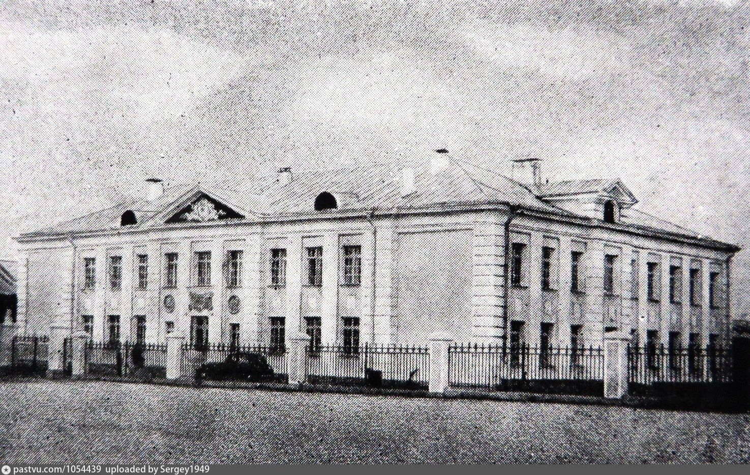 Школа 1951. Серафимович школа. Школа 300 1951 год. 1 Школа Салехард 1951 год.
