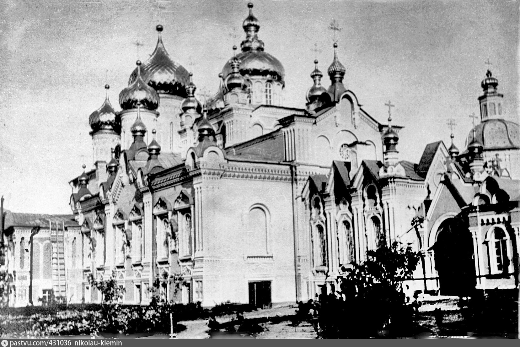 богоявленский монастырь в москве старые