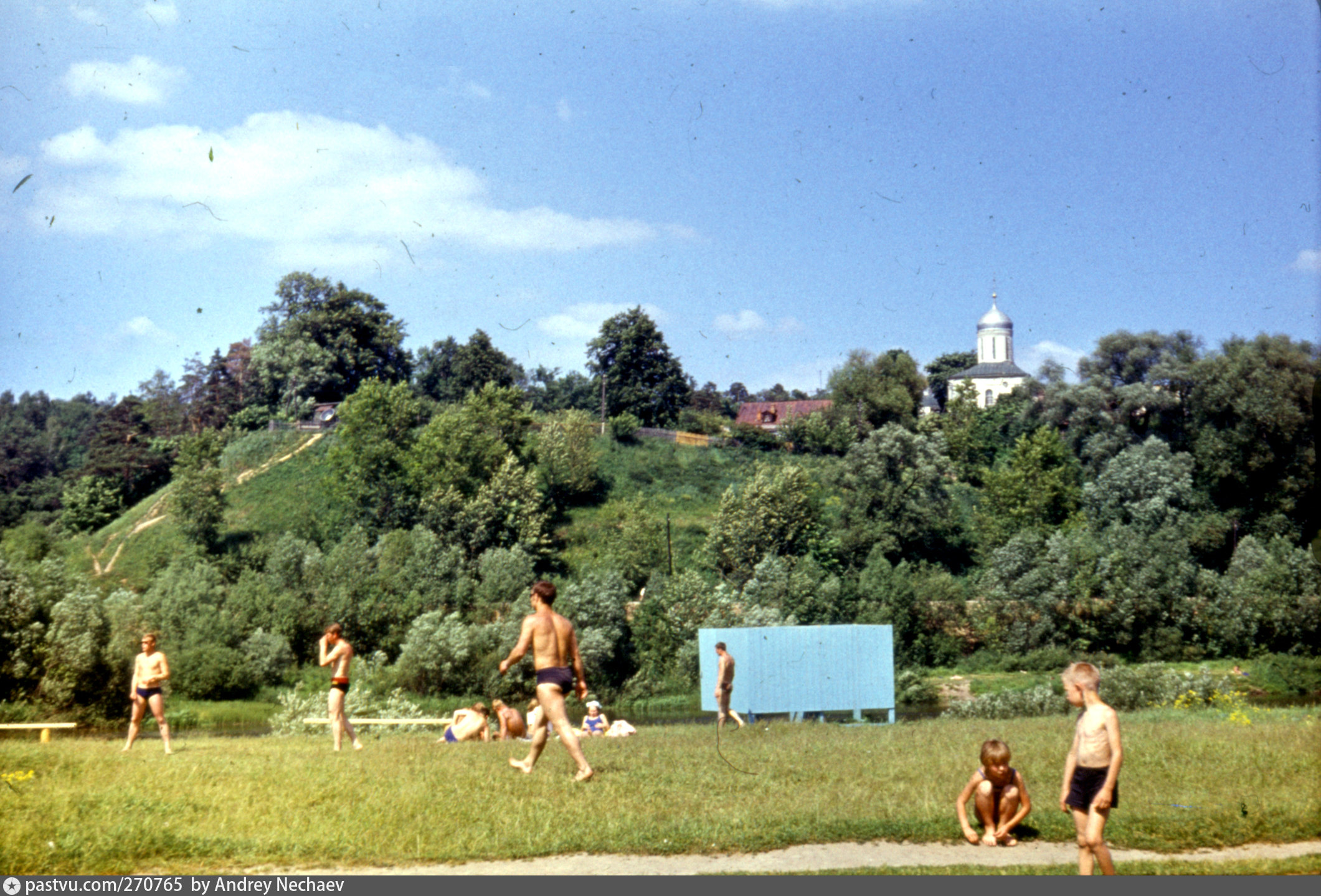 пляж в звенигороде