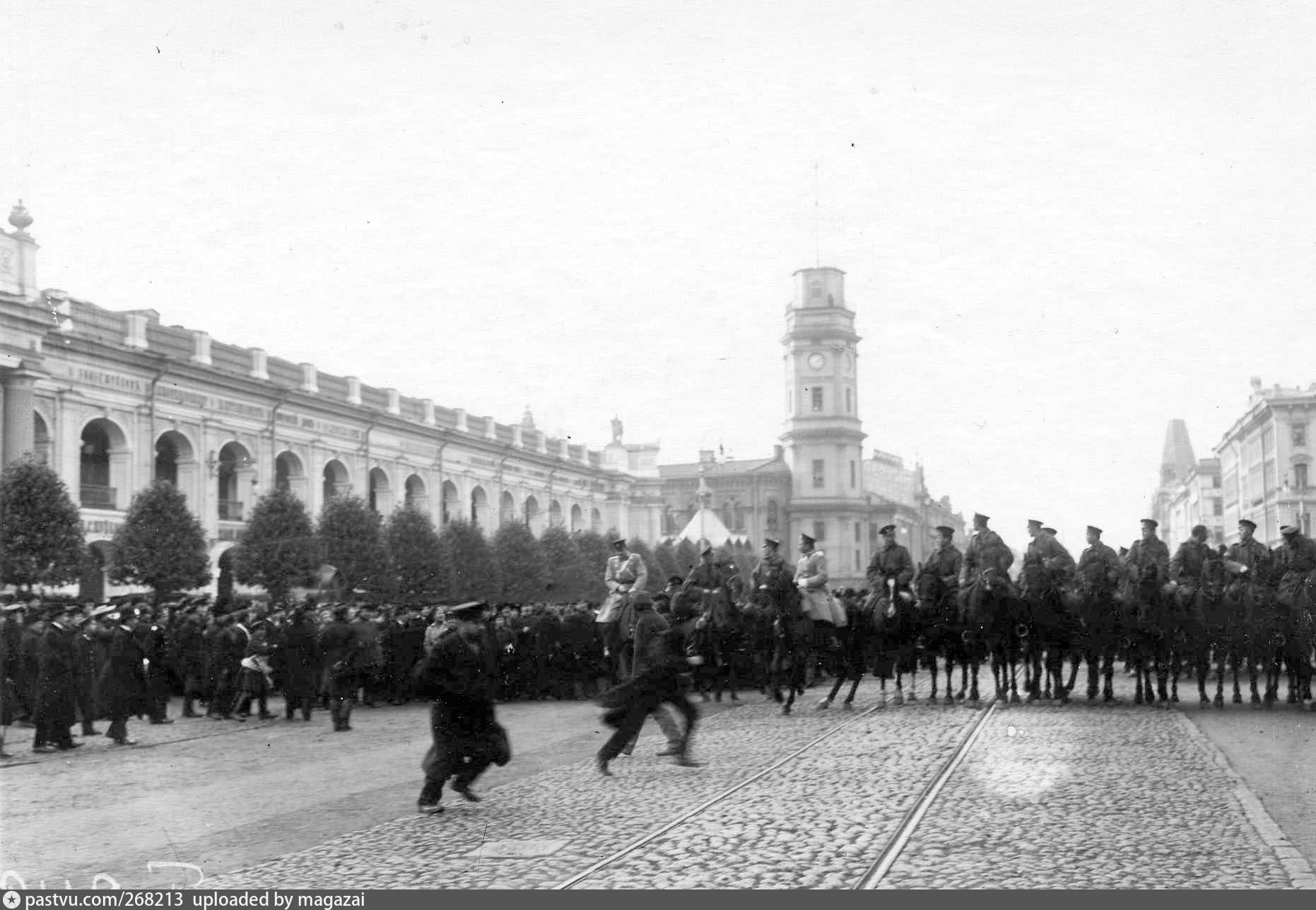 Петербург после революции. Расстрел на Невском проспекте 1905.
