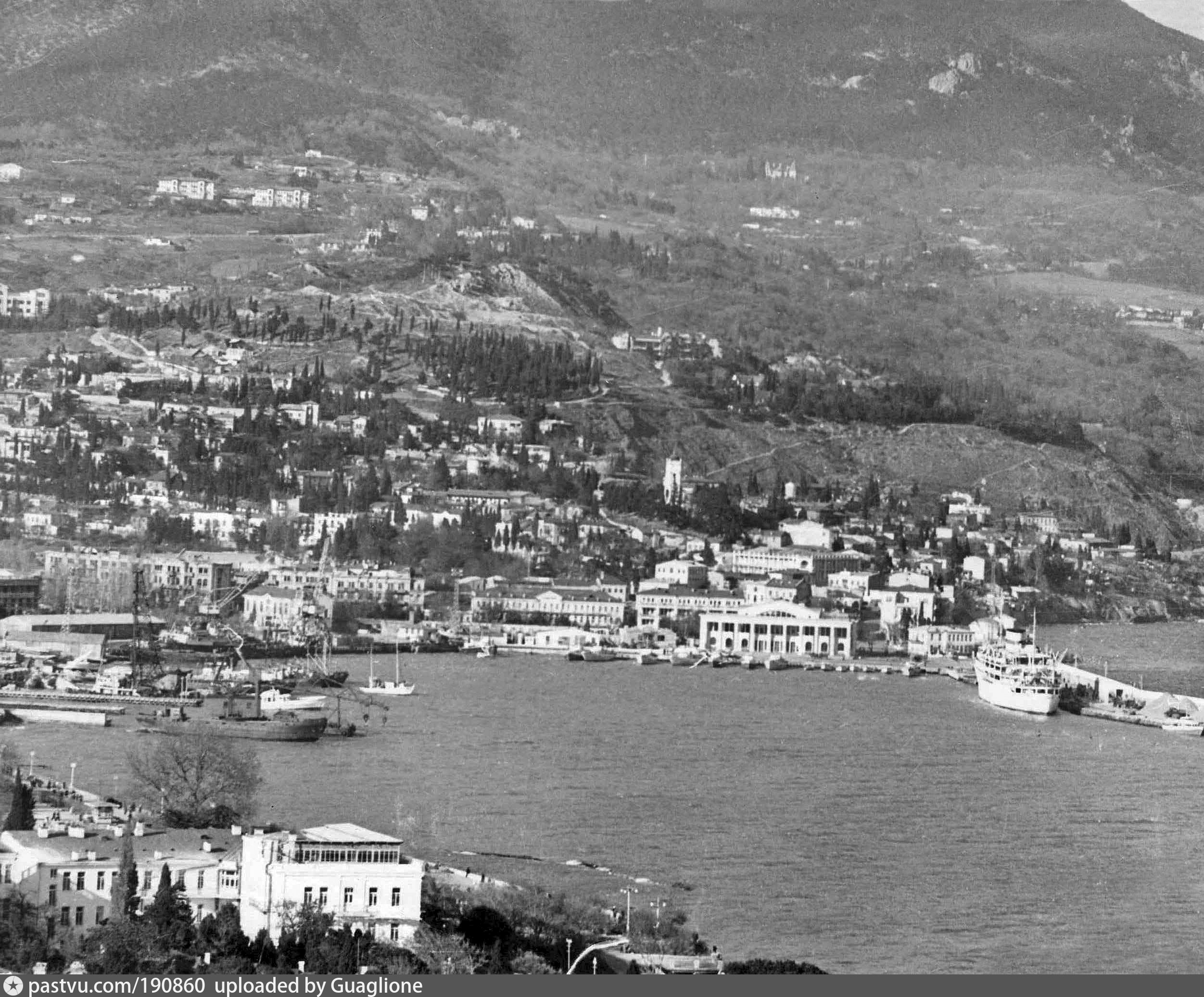 Старые фото крыма. Ялта 1934. Ялта 1960. 1921 Ялта. Ялта порт 1923.