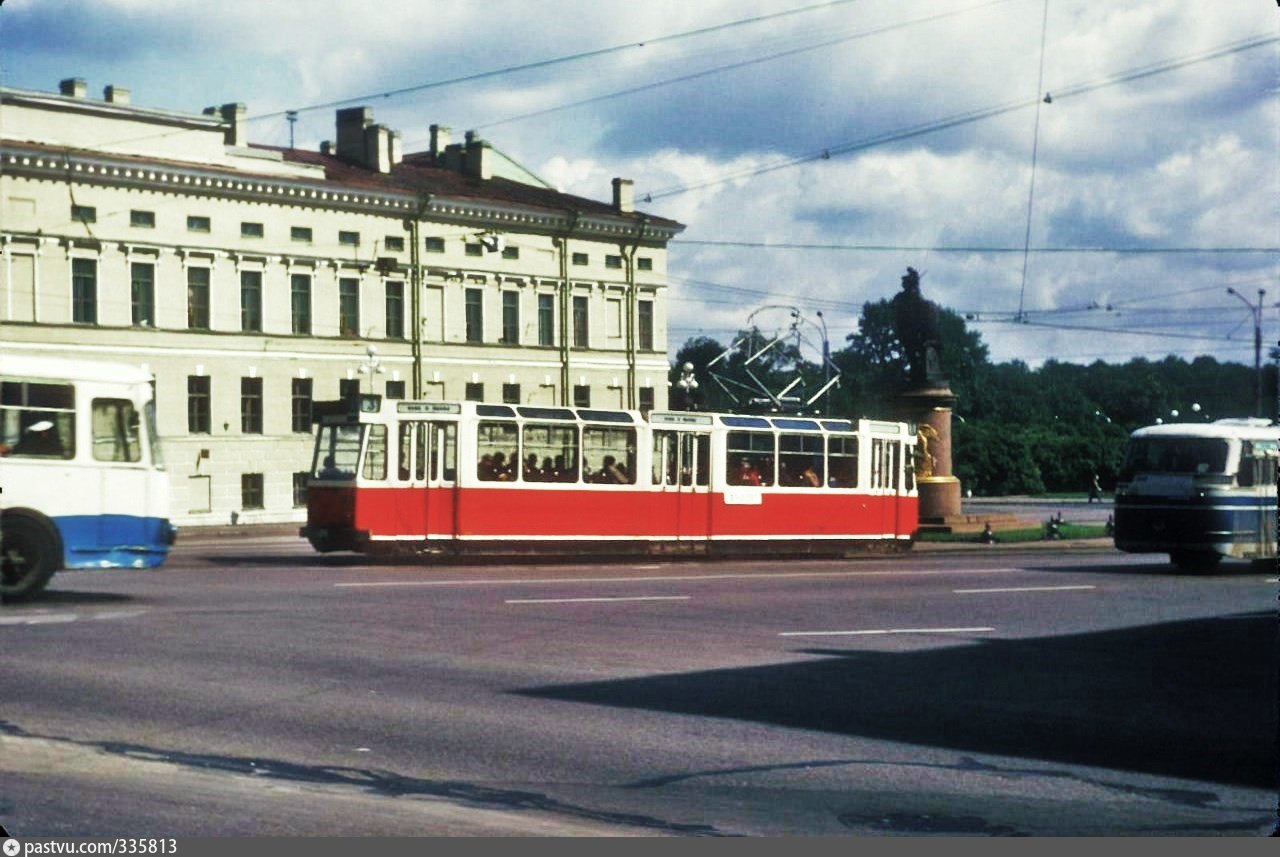 добрынинская площадь старые