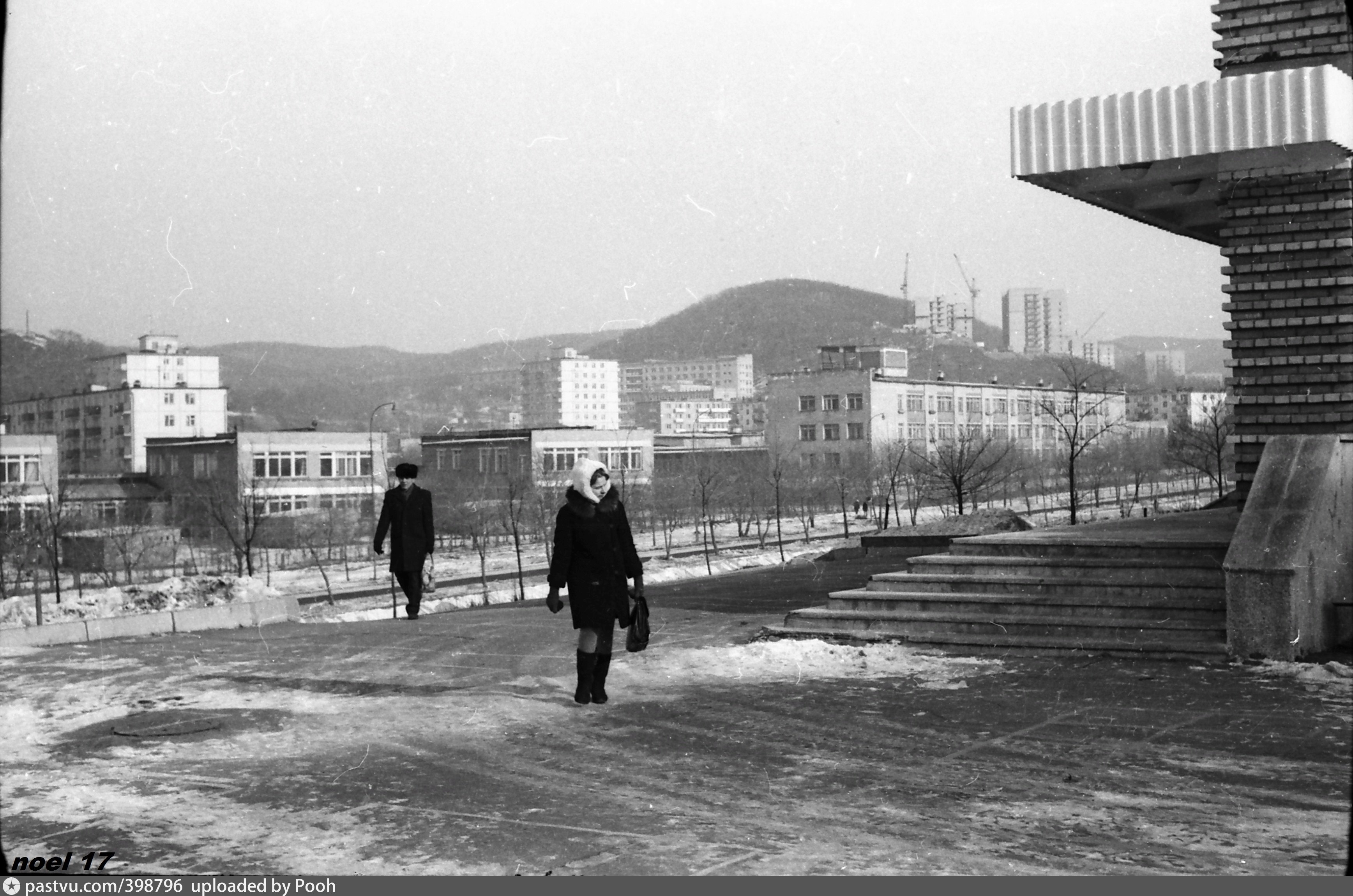 Владивосток 1960. Владивосток вторая речка 1960 года. СССР Владивосток 2 речка. Старый Владивосток 60-70 годы. Завод Эра Владивосток.